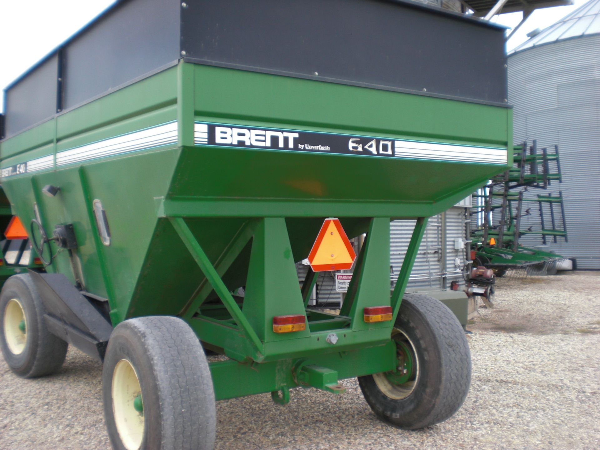 640 Brent w/22.5 tires, green