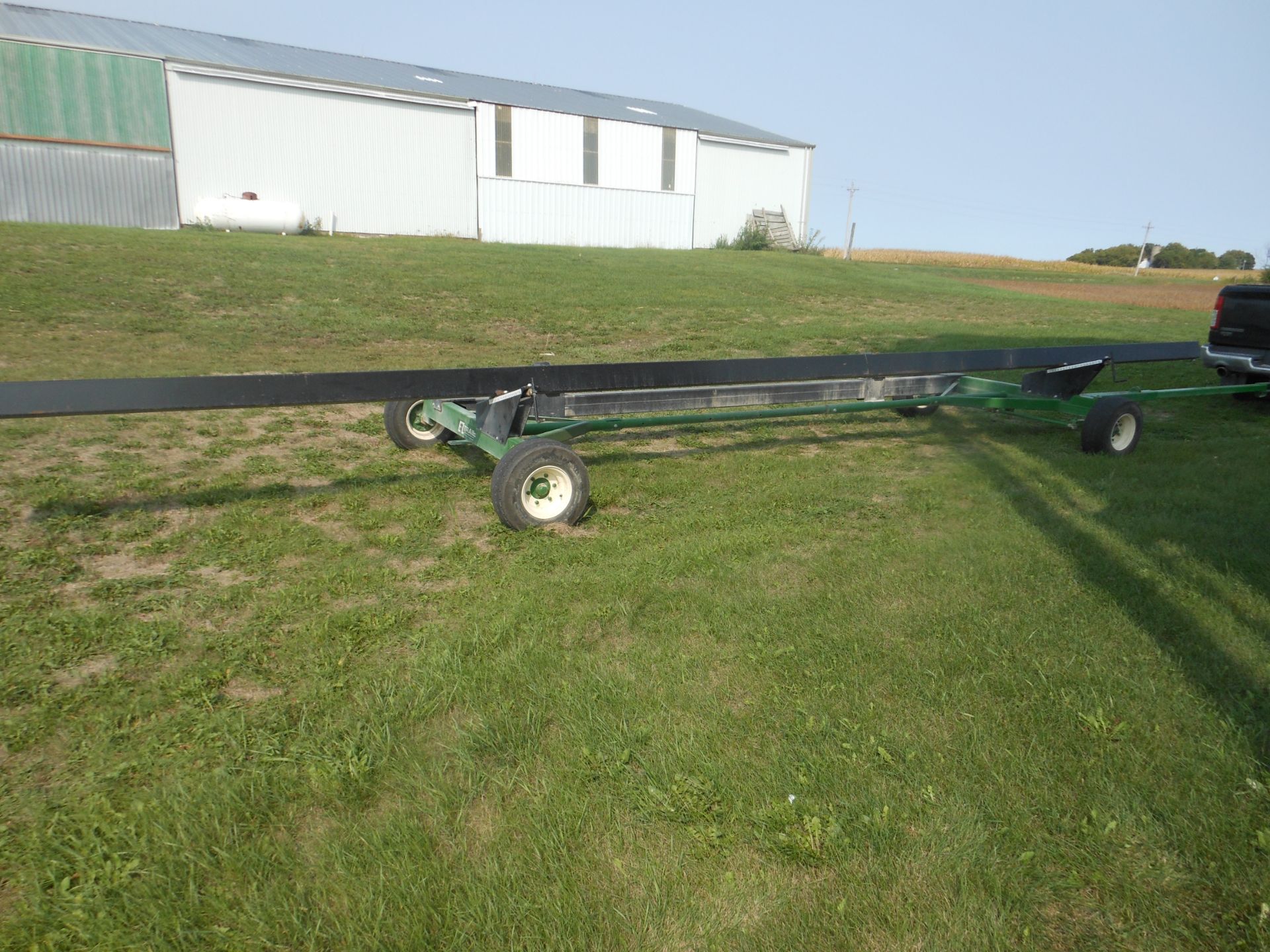 30’ EZ Trail low profile head trailer. - Image 2 of 2