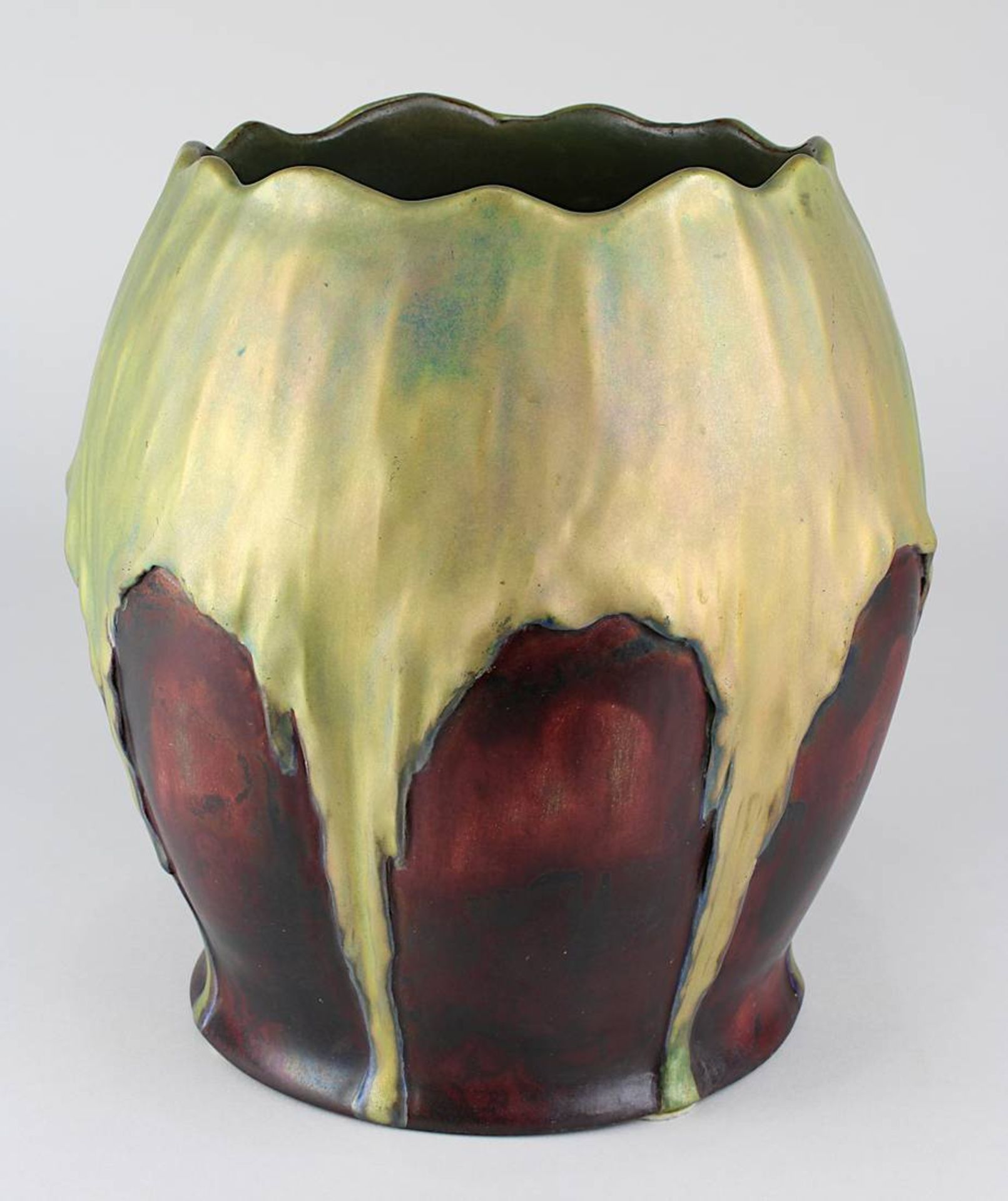 Zsolnay Jugendstil-Vase, um 1900, Pecs, Ungarn, Entwurf wohl Mack Lajos, Keramik heller Scherben, - Image 2 of 9