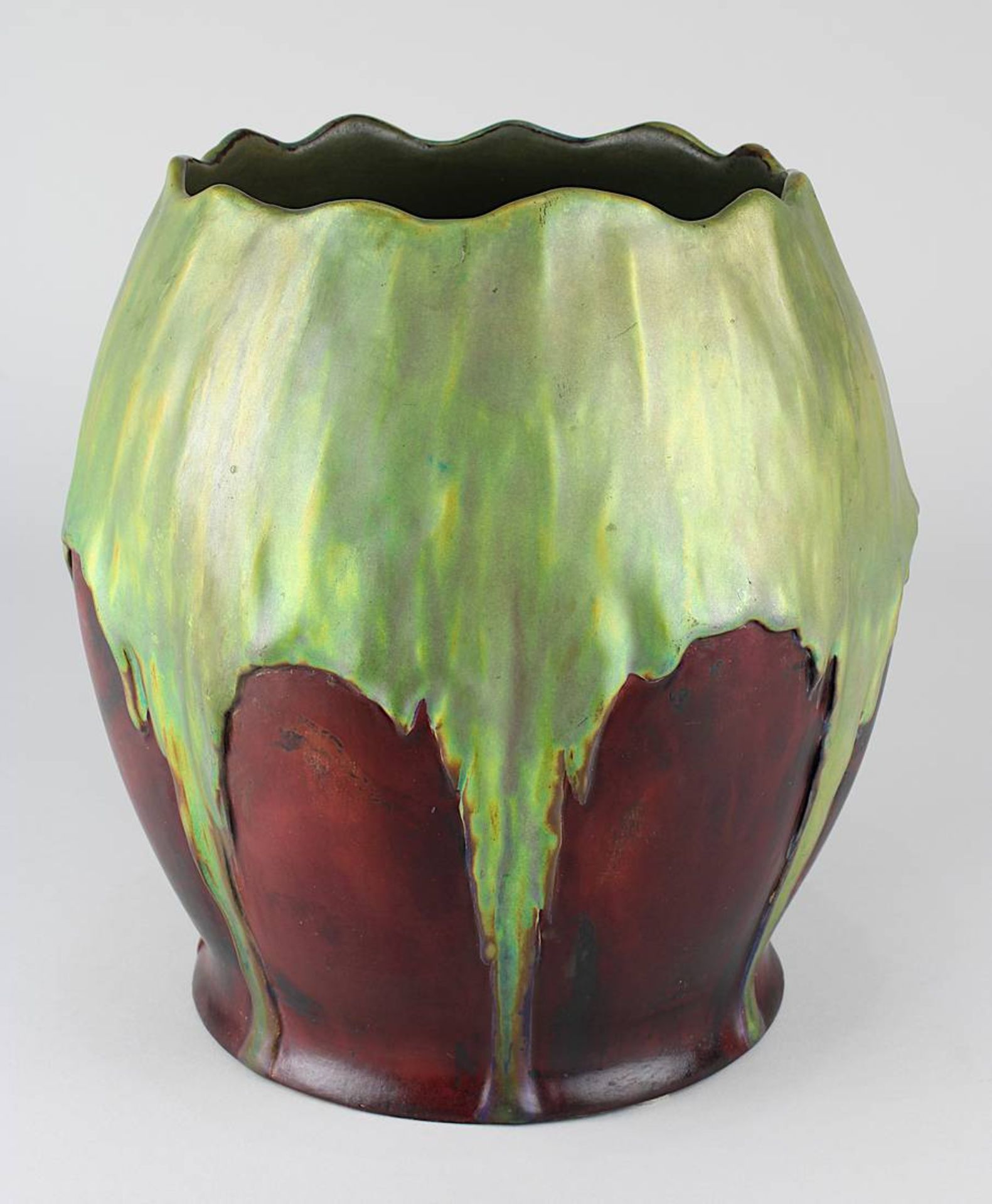 Zsolnay Jugendstil-Vase, um 1900, Pecs, Ungarn, Entwurf wohl Mack Lajos, Keramik heller Scherben, - Image 4 of 9