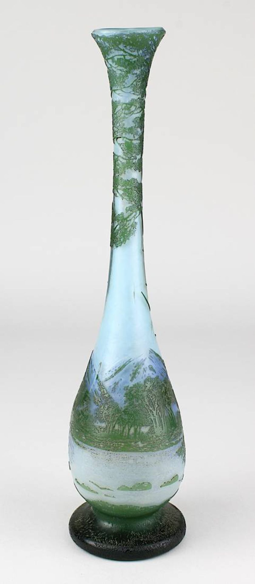 De Vez Jugendstilvase mit Landschaftsdekor, Cristallerie de Pantin Stumpf, Touvier, Viollet & Cie, - Image 4 of 4