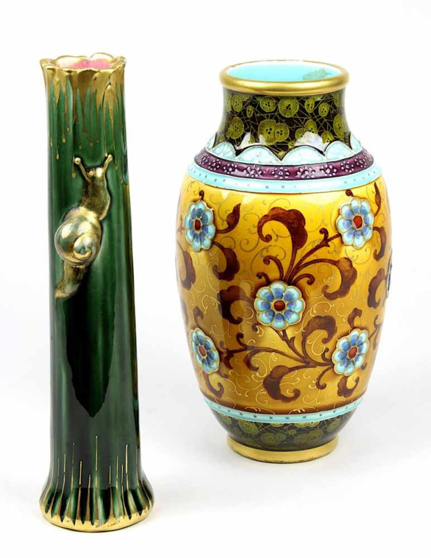 Zwei Saargemünder Majolika Vasen, Utschneider & Cie, um 1900 - 1910, Keramik, weißer Scherben,
