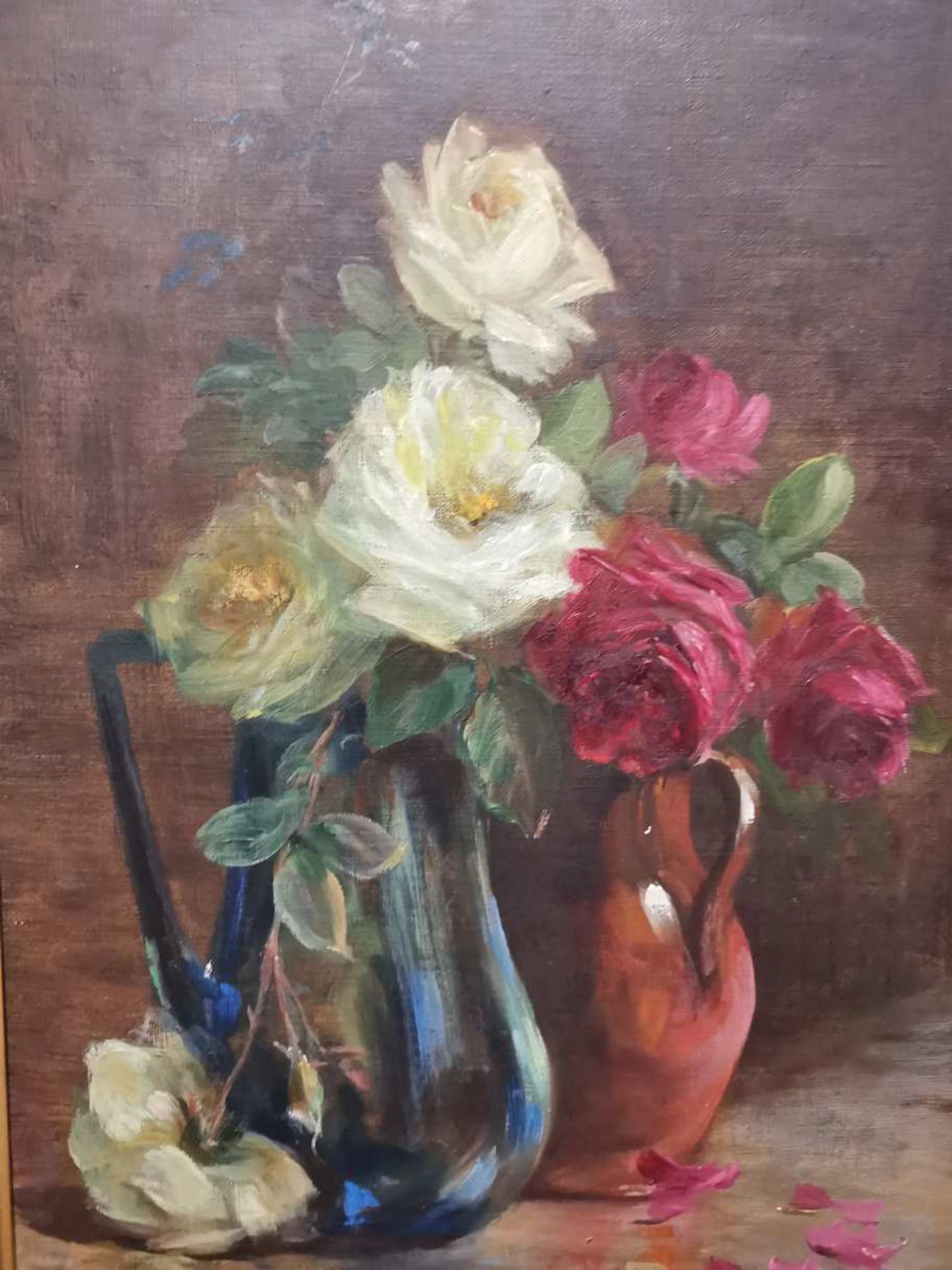 Andéol WOLF (1859-1932). Nature morte aux bouquets de roses dans des pichets. Huile sur toile,