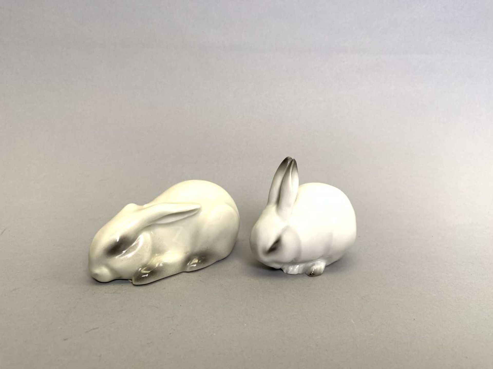 Édouard-Marcel SANDOZ (1888-1971) Sculpteur & LANGENTHAL Éditeur. « Lapin allongé & Lapin couché »