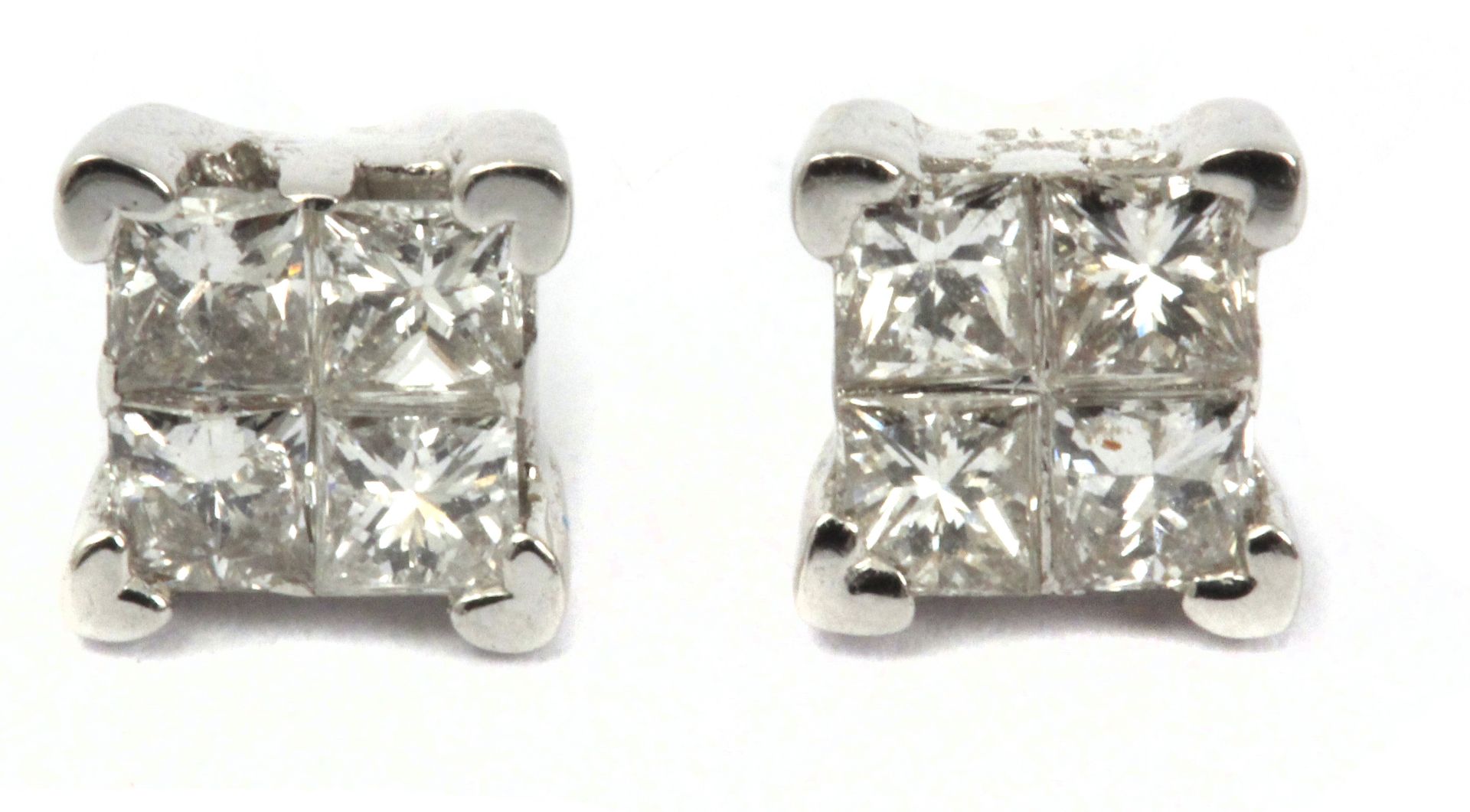 A pair of square stud earrings in an 18 k. white gold setting and brilliant cut diamonds - Bild 2 aus 2