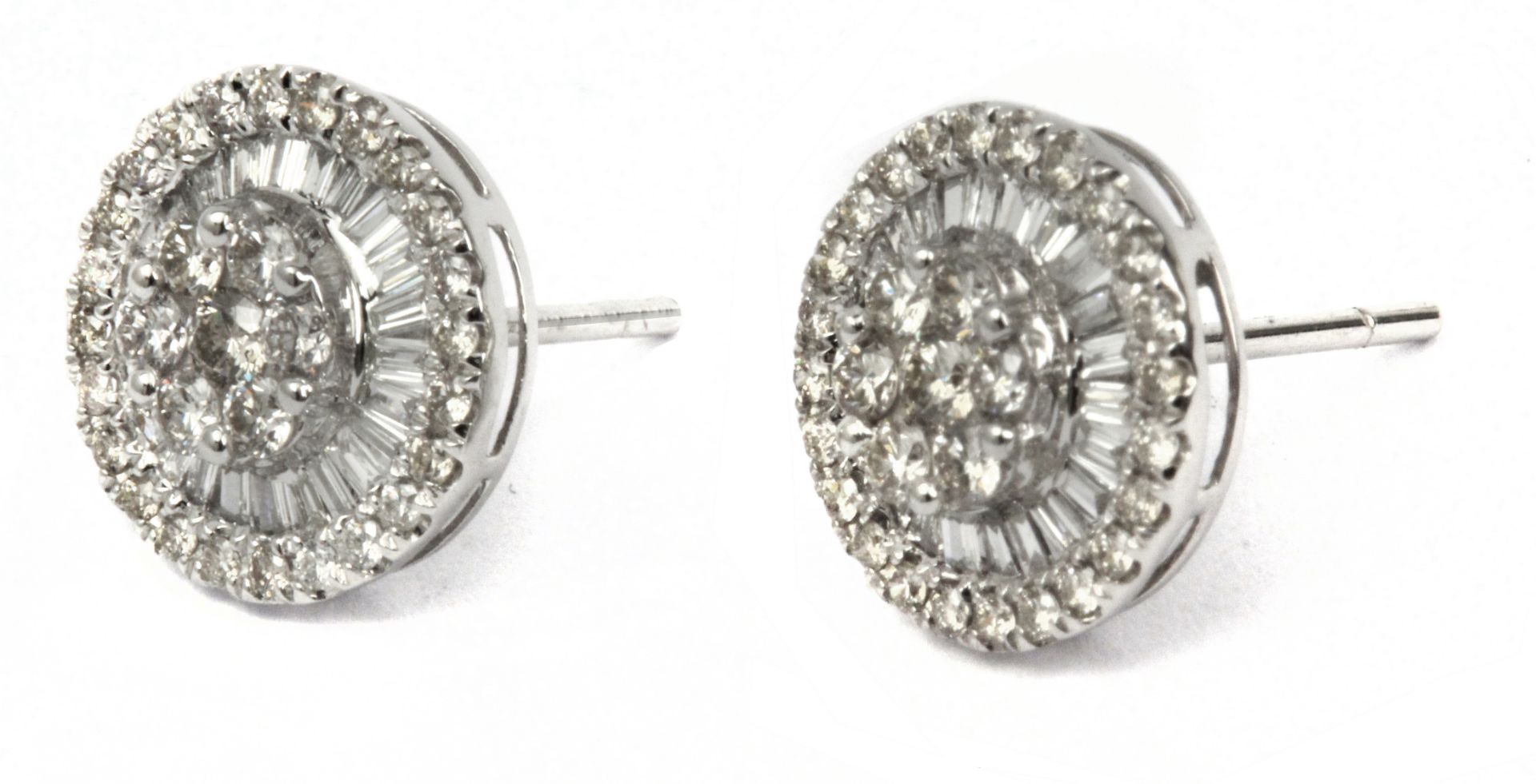 A pair of diamond cluster earrings with an 18 k. white gold setting - Bild 2 aus 2