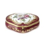 First half of 20th century vanity box in Limoges porcelain