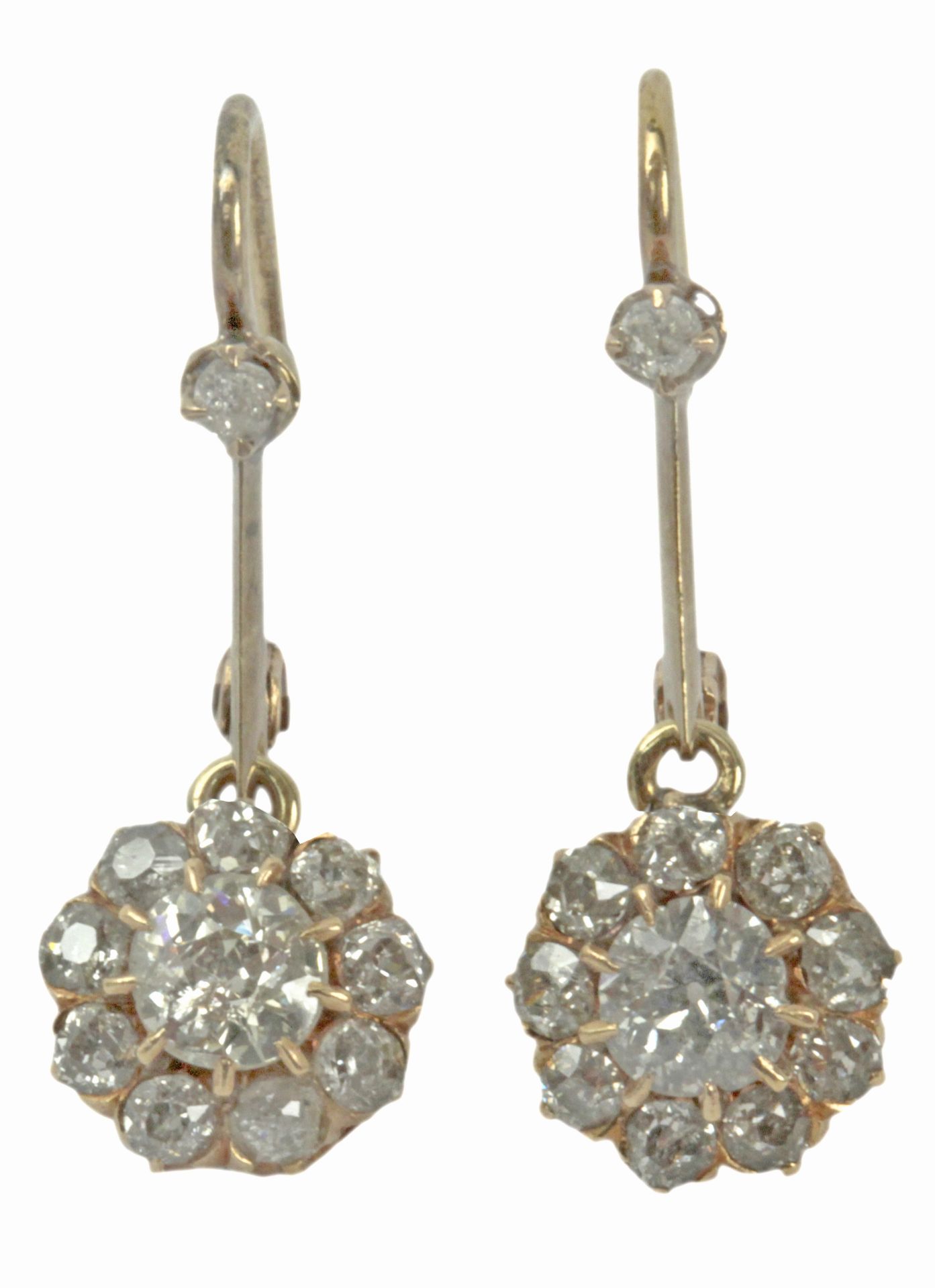 A late 19th century set of diamond cluster ring and earrings - Bild 3 aus 3