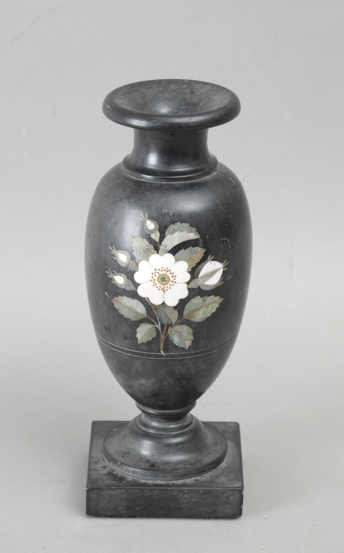 A 20th century Italian vase in Pietra dura marquetry