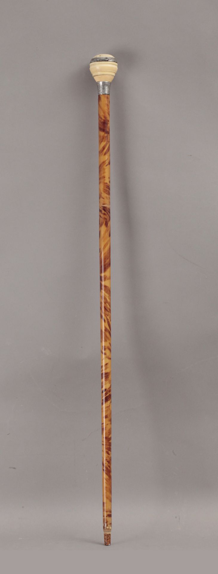 A first half of 19th century Spanish ivory and tortoiseshell walking cane - Bild 3 aus 5