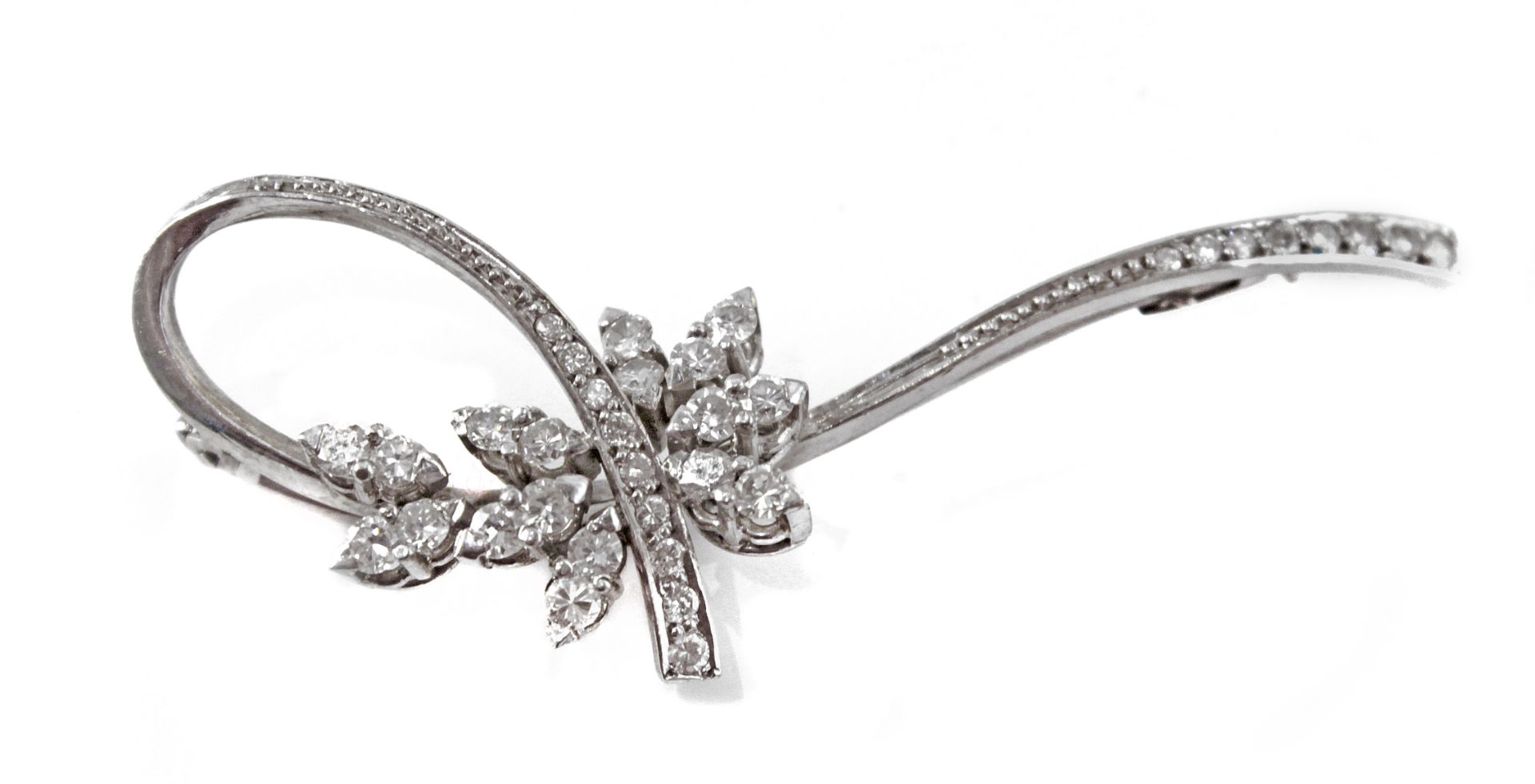 A diamond brooch circa 1960 with a platinum setting