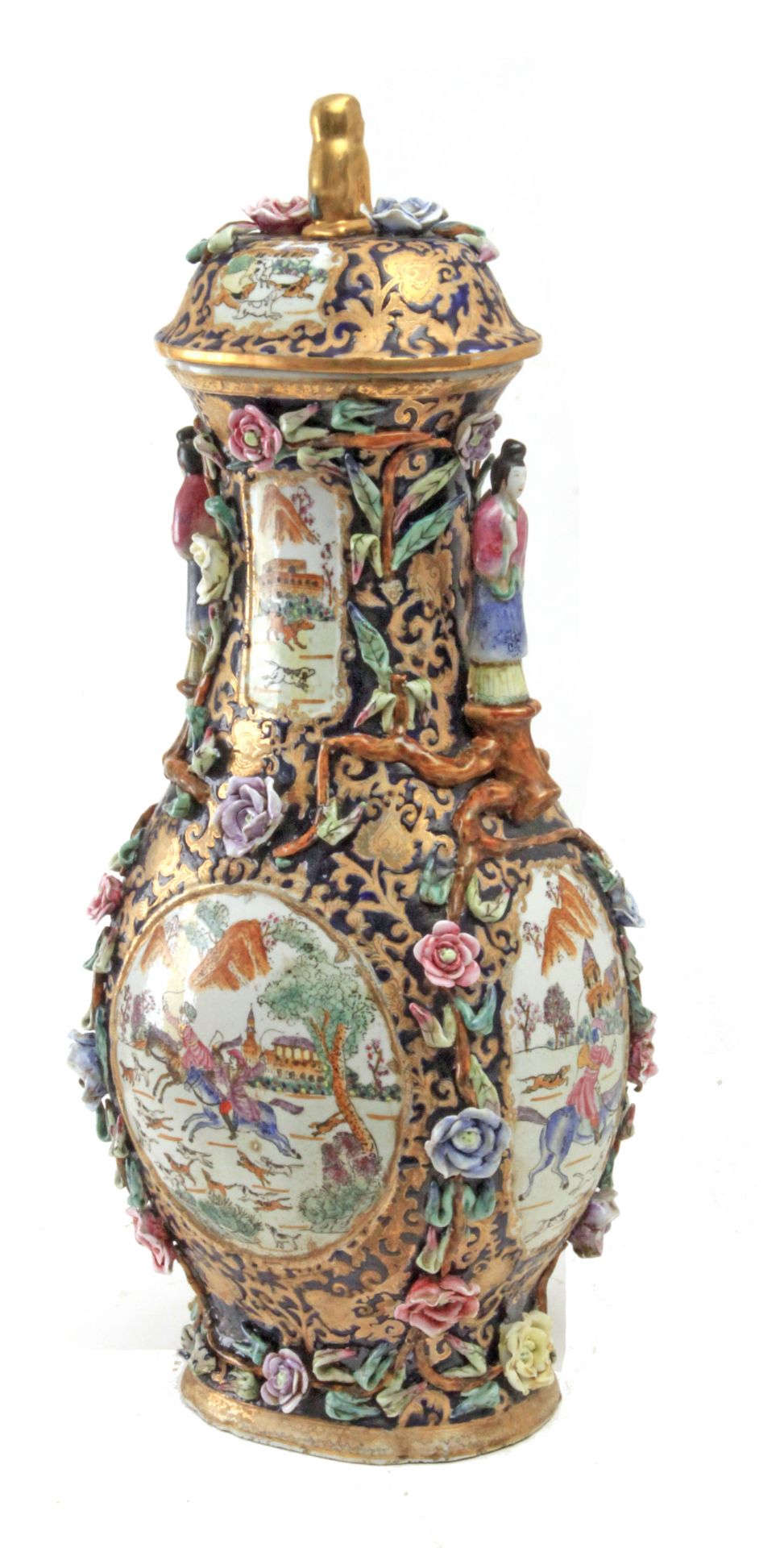 A 19th century Chinese vase and cover in Famille Rose porcelain - Bild 2 aus 9