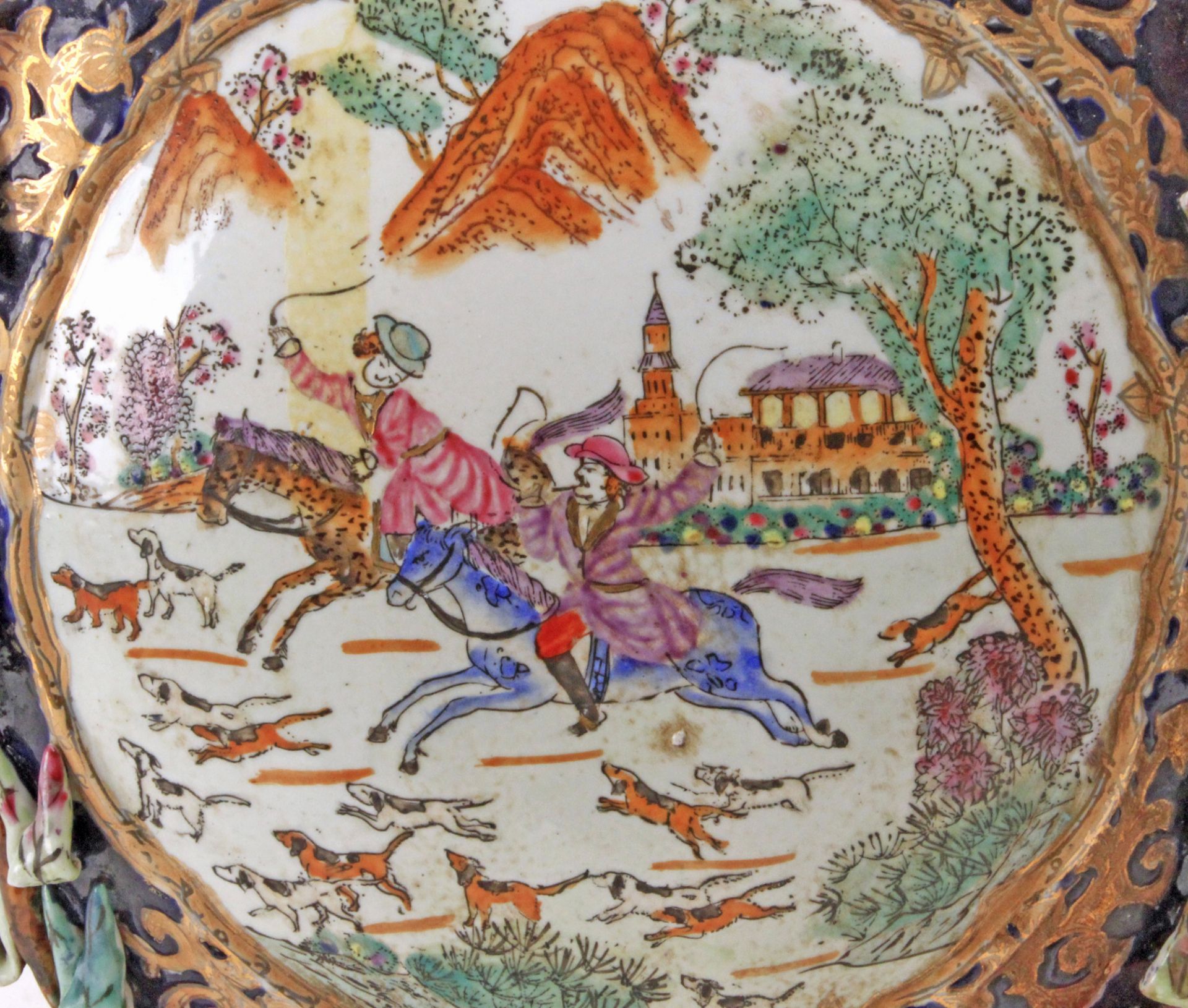 A 19th century Chinese vase and cover in Famille Rose porcelain - Bild 6 aus 9