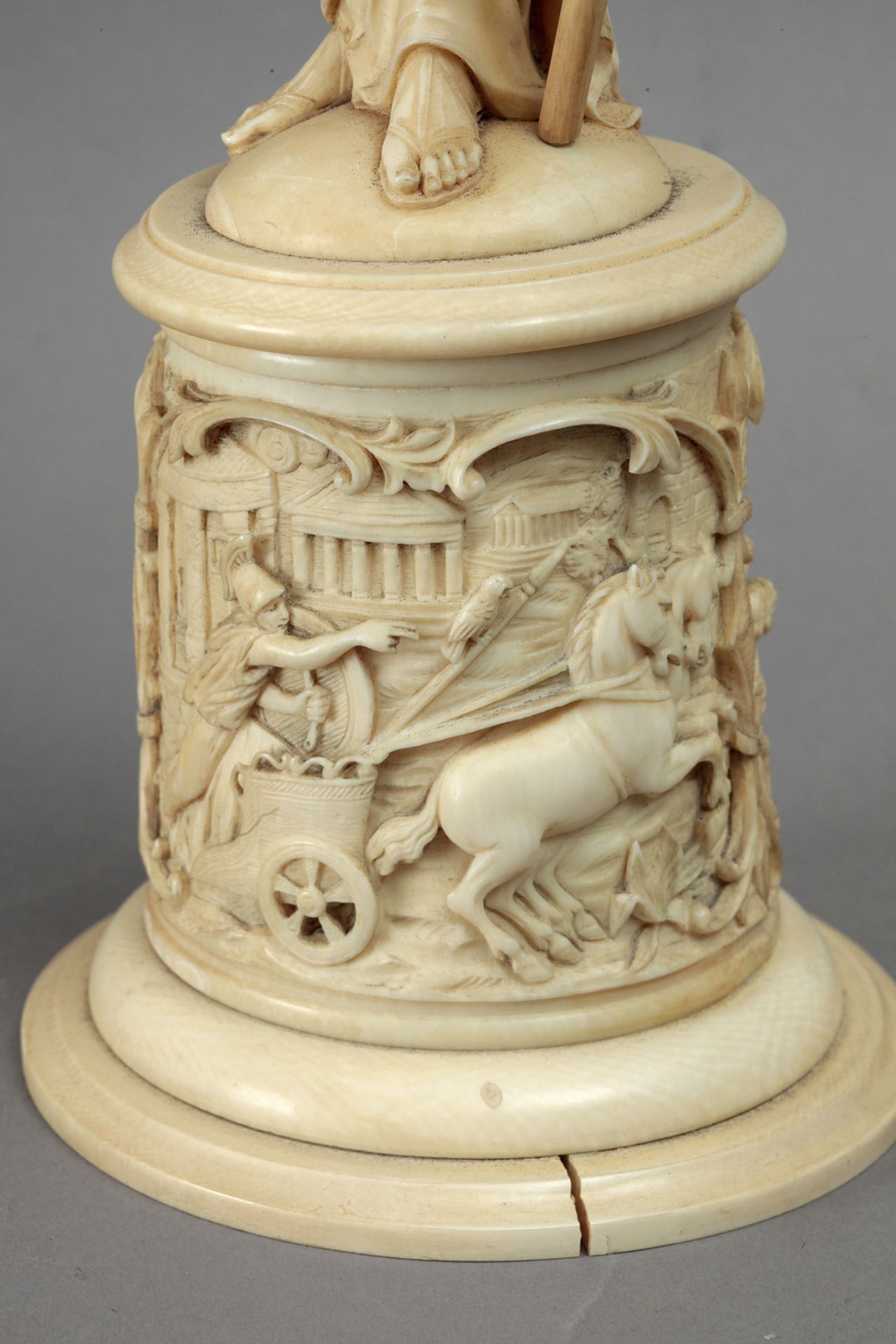 19th century French School. Carved ivory sculpture of Athenea - Bild 6 aus 8