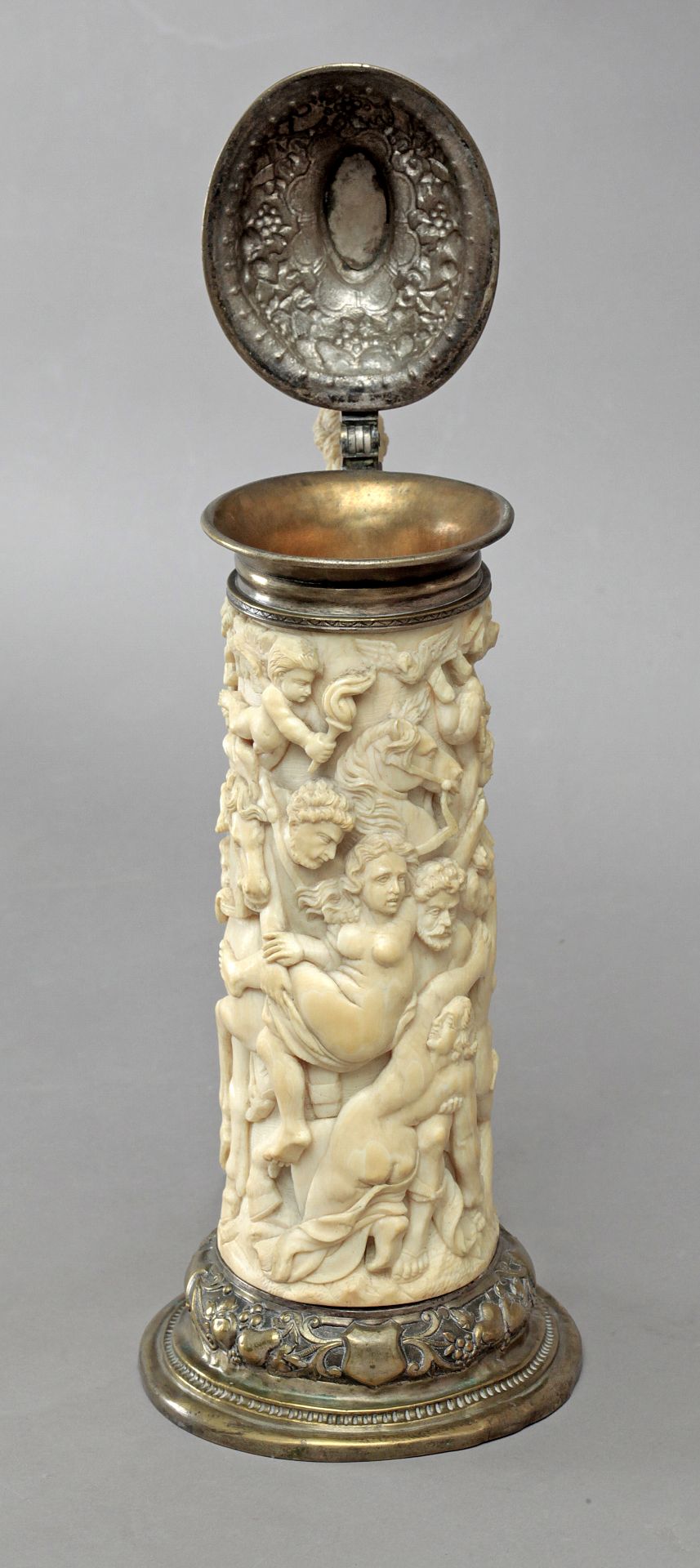 A carved ivory tankard, Germany circa 1880 - Image 3 of 4