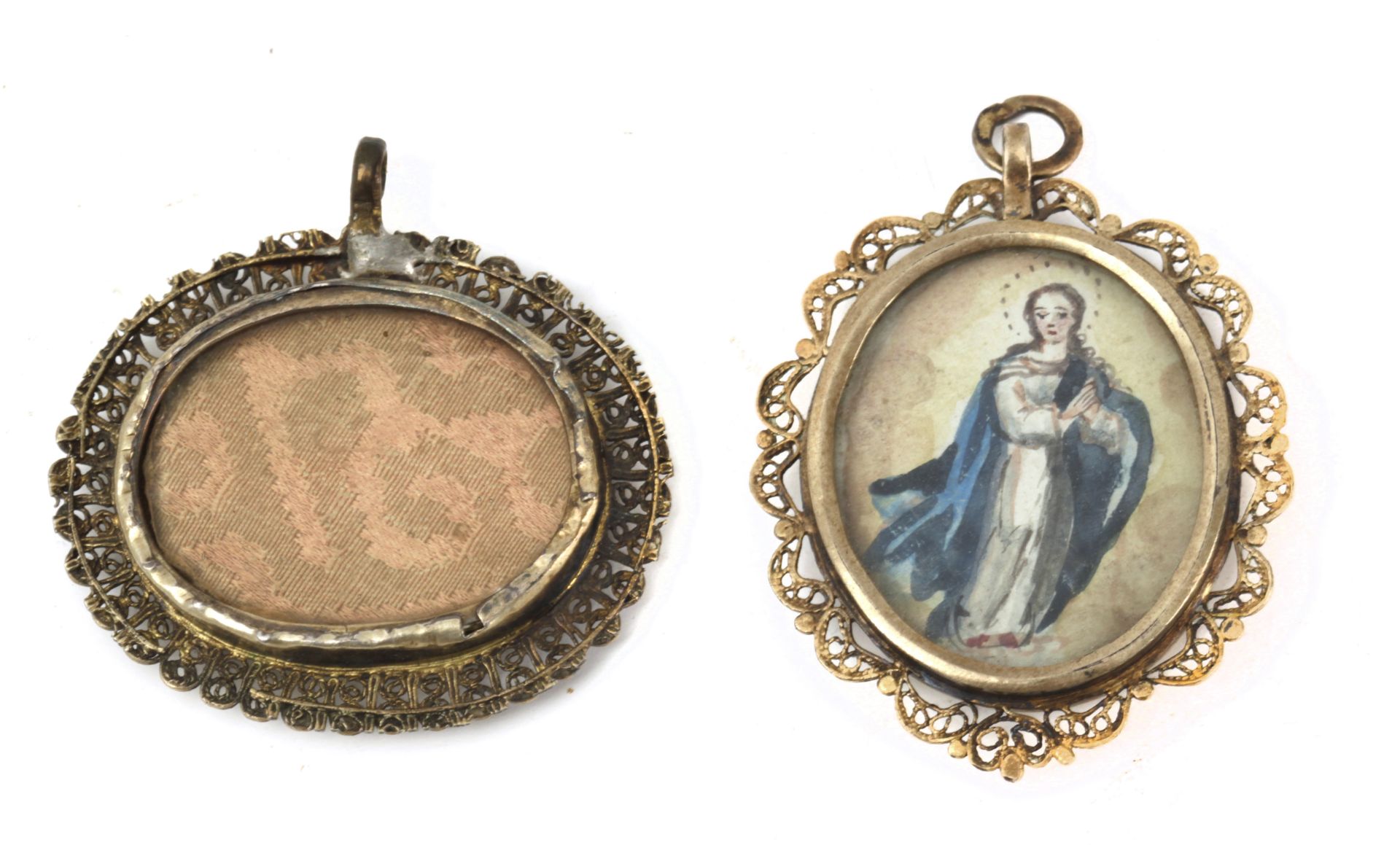 A pair of 18th century Spanish silver reliquary pendants - Bild 2 aus 2