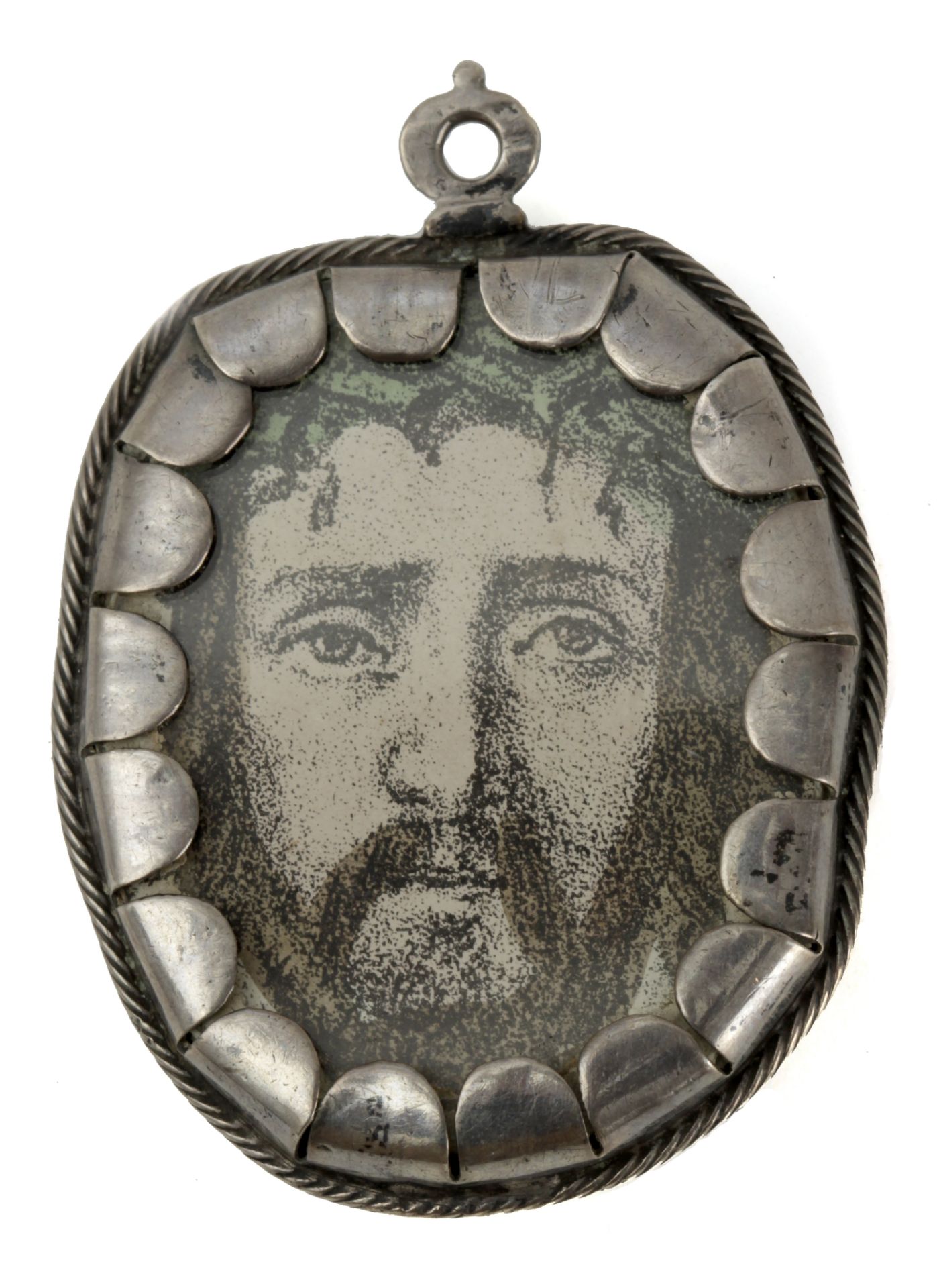 An 18th century Spanish silver reliquary pendant - Bild 2 aus 2