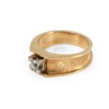 A 0,38 ct. Old European cut diamond solitaire ring with an 18k. yellow gold and platinum setting