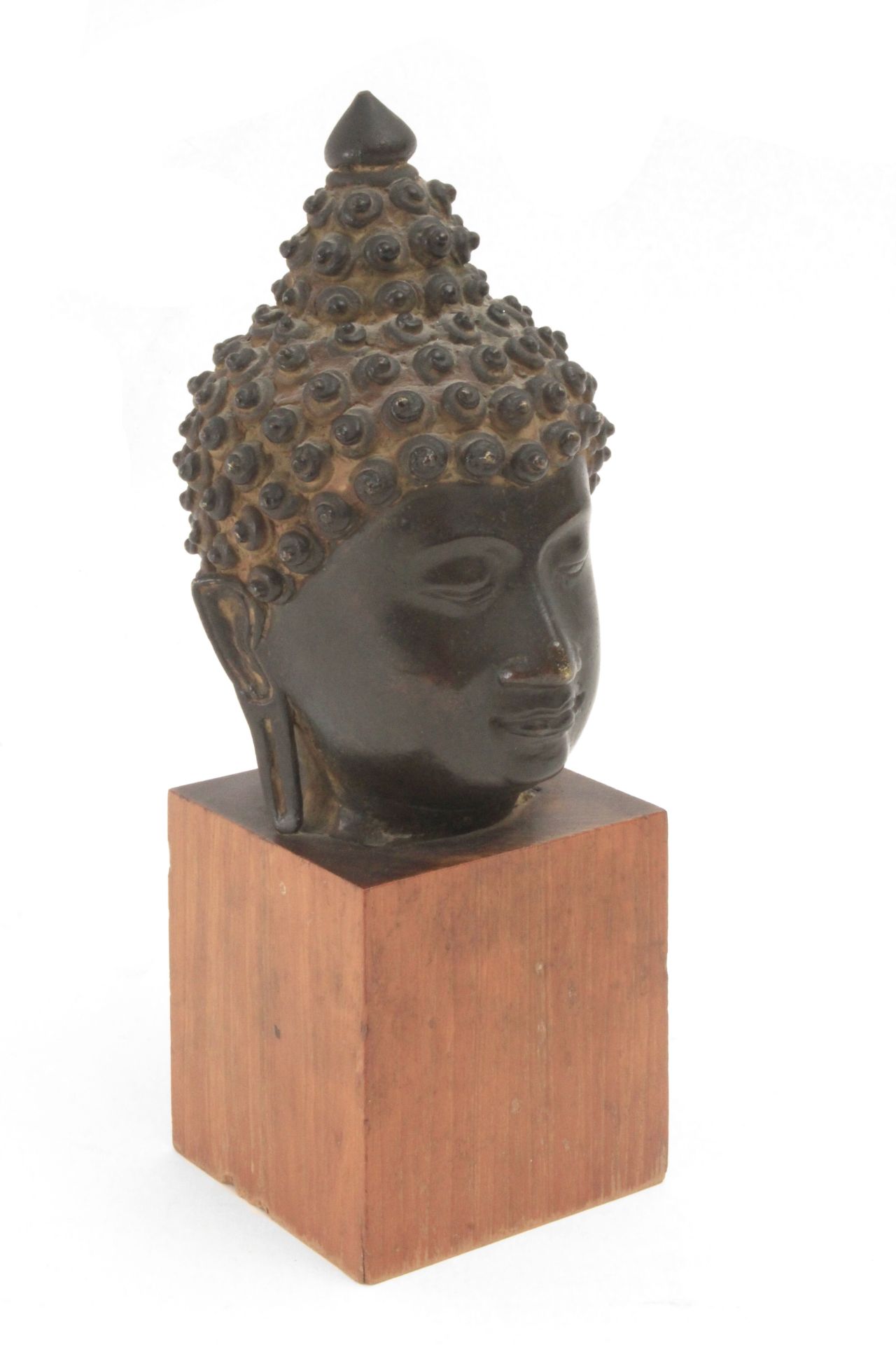 A Tibetan buddha head bronze sculpture. Chinese school from 18th century or earlier