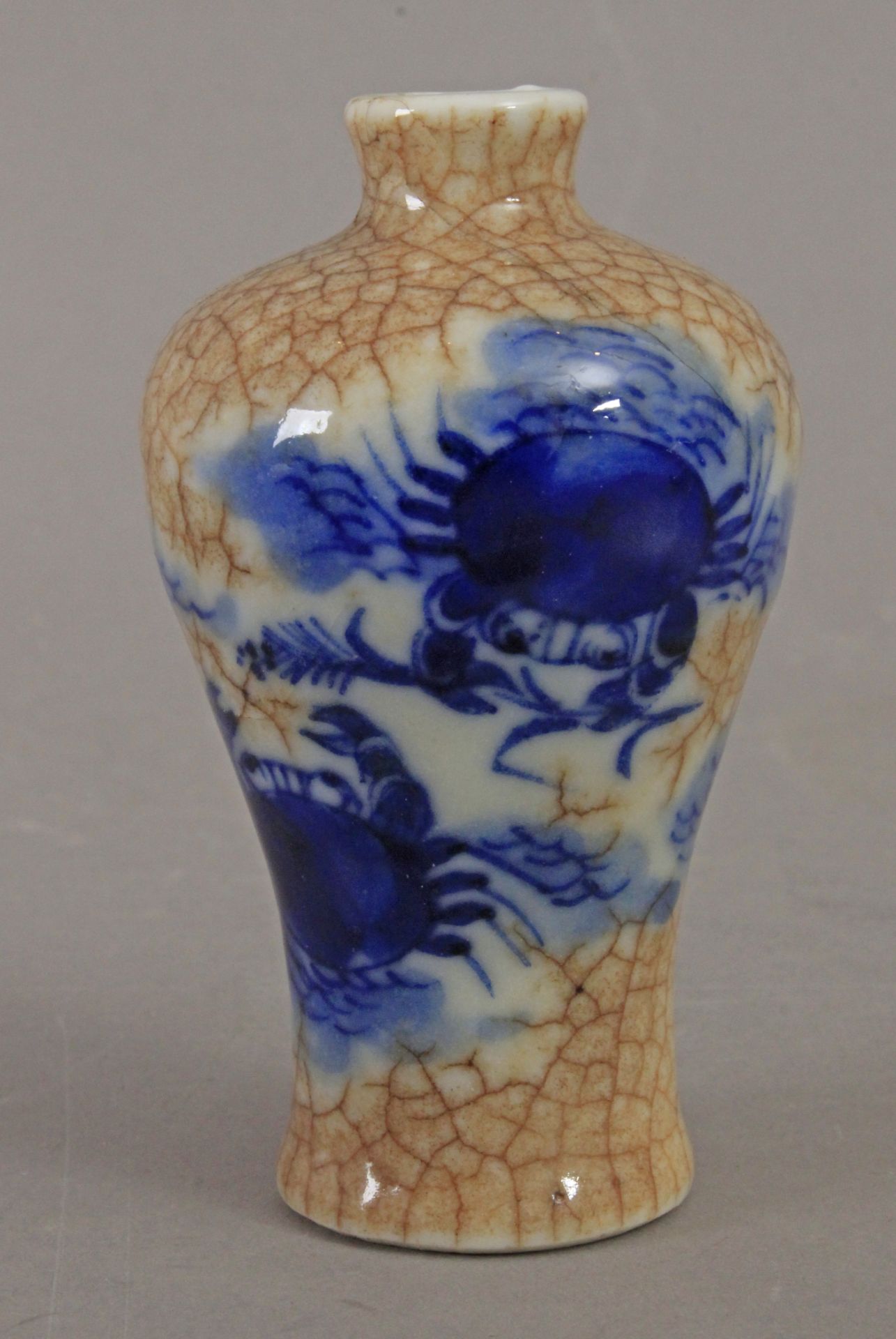 A 19th century Meiping vase in craquelé porcelain