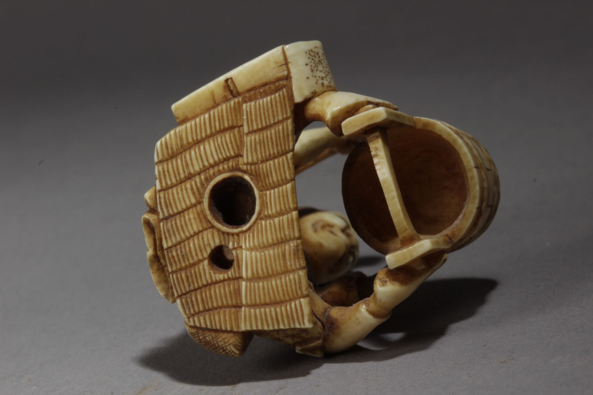 A 19th century Japanese netsuke - Bild 6 aus 6