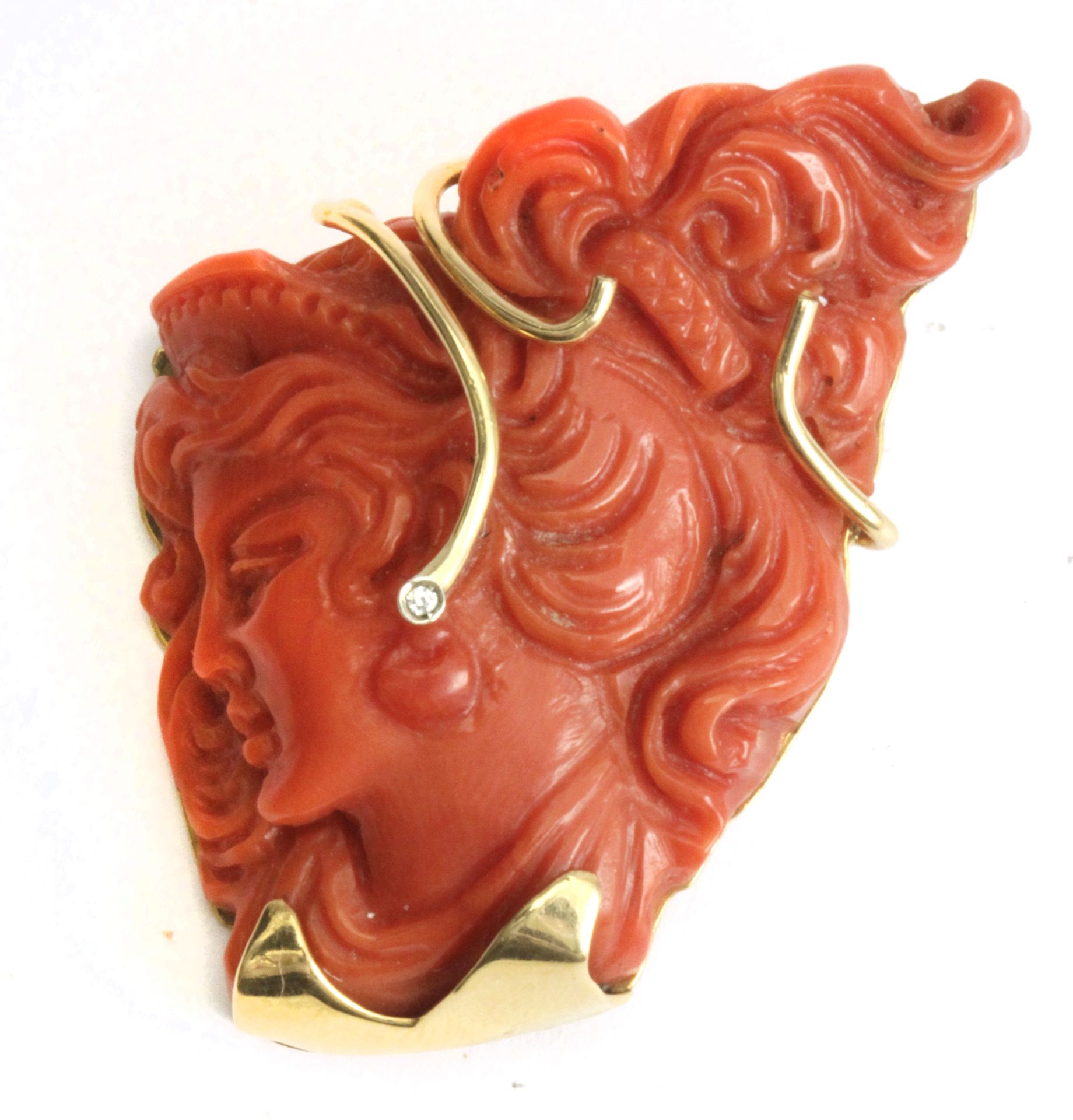 A red coral, diamond and gold pendant - Bild 2 aus 2