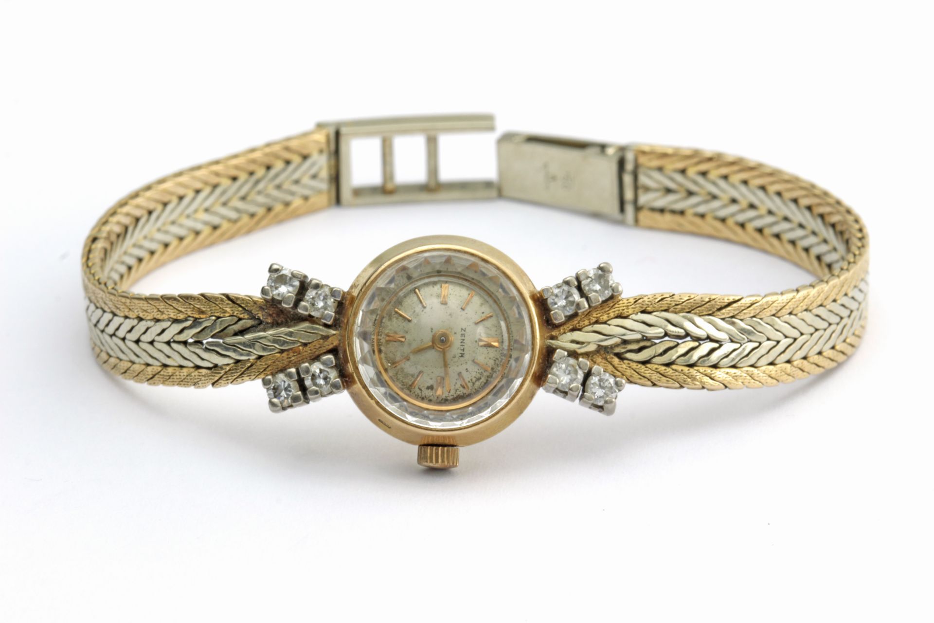 Zenith. Diamond and 18k. gold ladies watch circa 1950