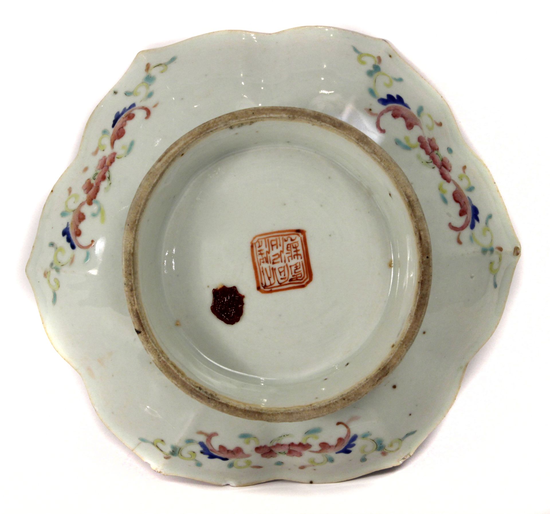 A first half of 20th century Chinese porcelain centrepiece - Bild 3 aus 3