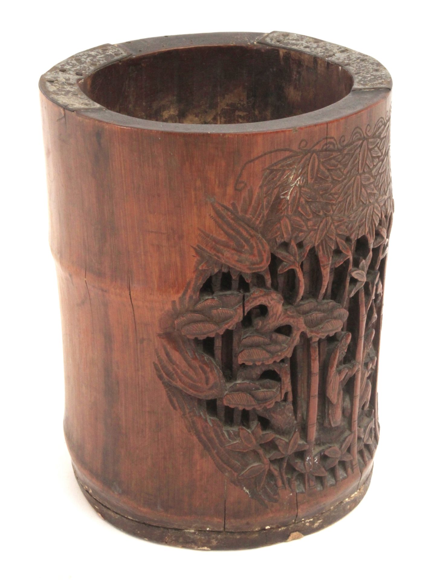 A 19th century Chinese brush pot from Qing dynasty in carved bamboo - Bild 3 aus 5