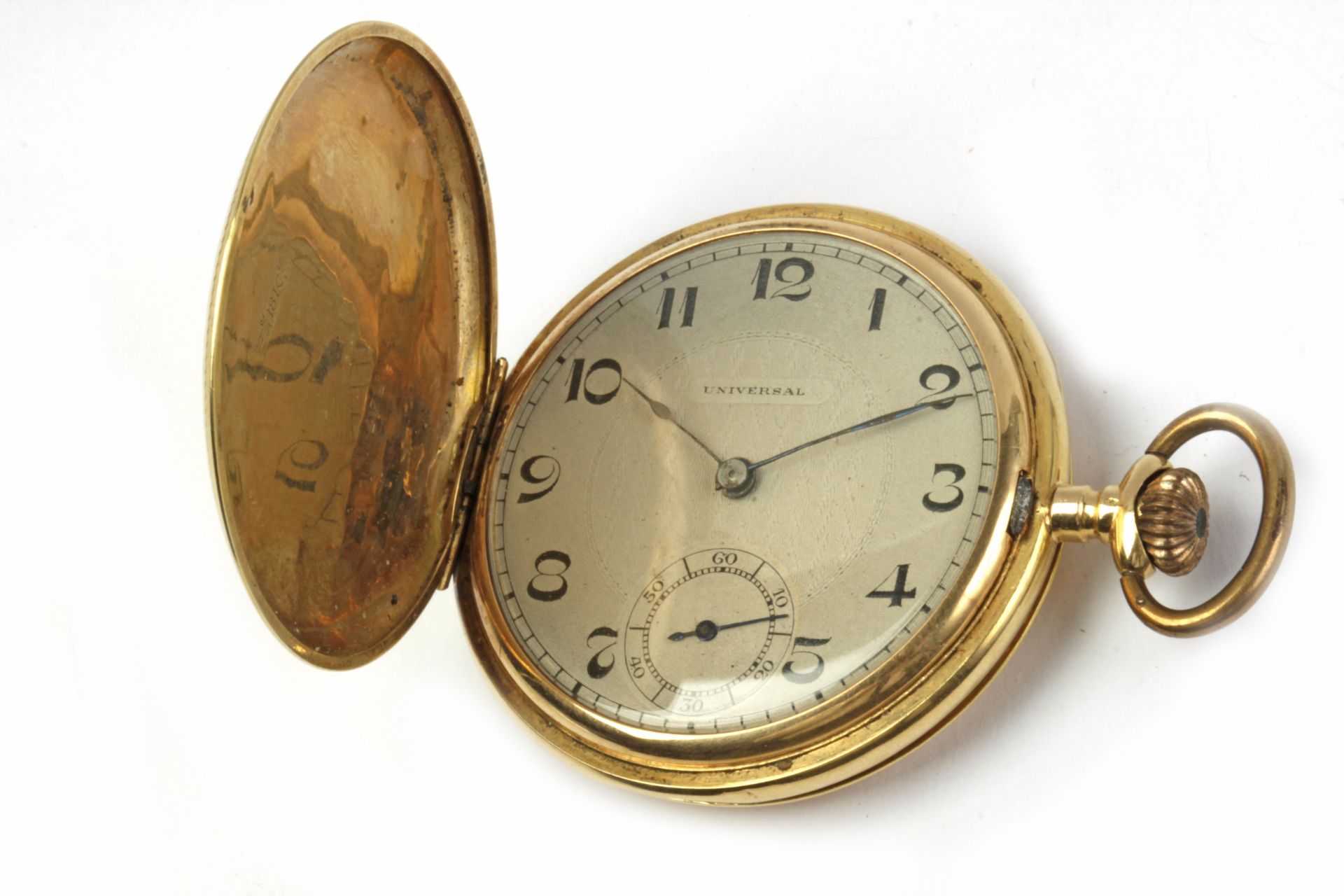 Universal. An 18k. yellow gold double hunter pocket watch circa 1920-1940