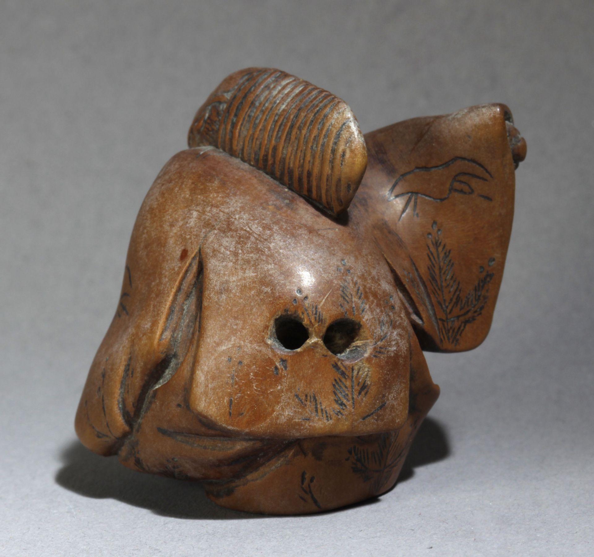 A 19th century Japanese netsuke from Meiji period. Signed Noriaki - Bild 4 aus 7