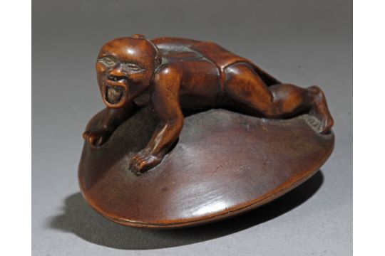 A mid 19th century Japanese netsuke from Meiji period - Image 2 of 7