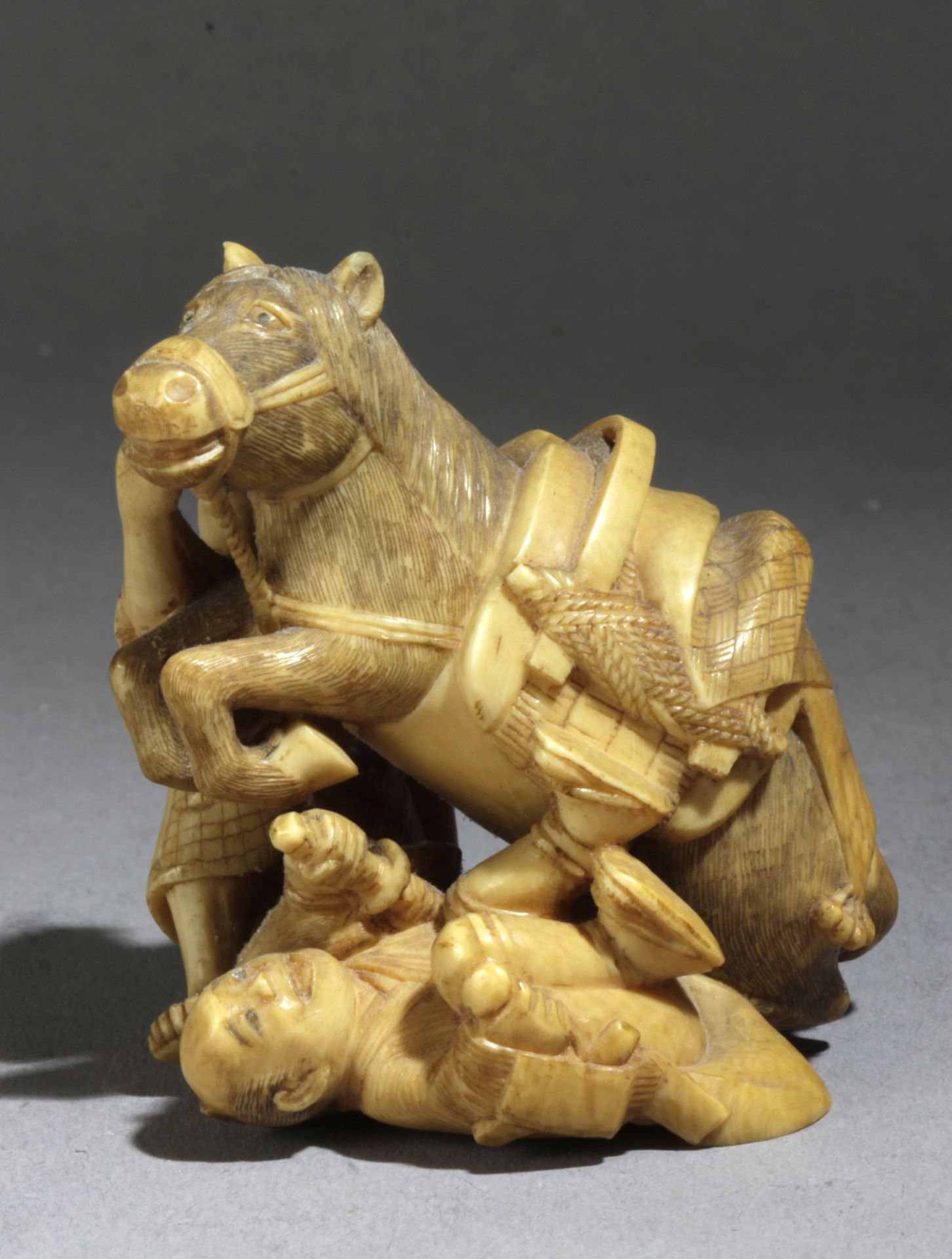 A late 19th century Japanese netsuke from Meiji period. Signed Onoryo - Image 2 of 8