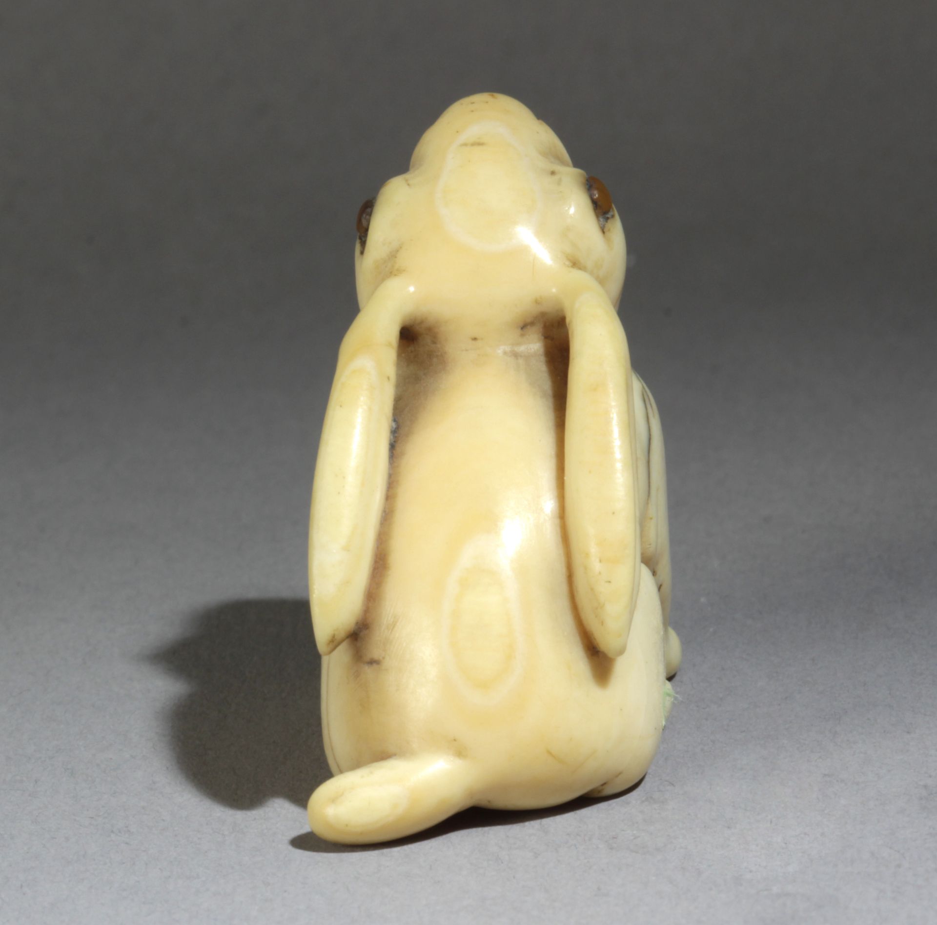 A mid 18th century Japanese netsuke from Edo period - Bild 4 aus 6