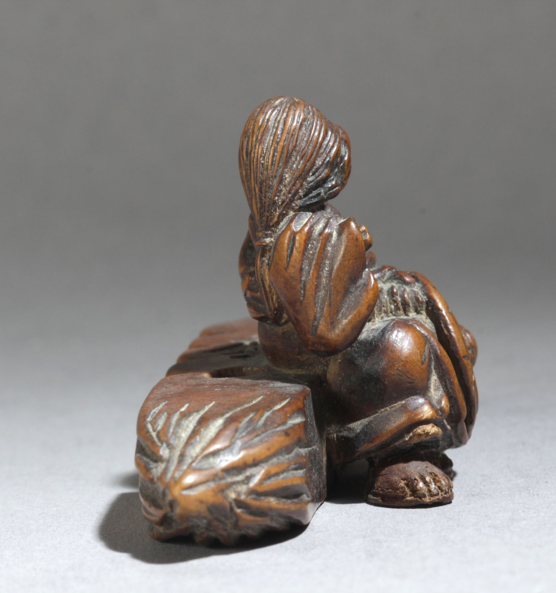 A 19th century Japanese netsuke from Meiji period - Bild 5 aus 6