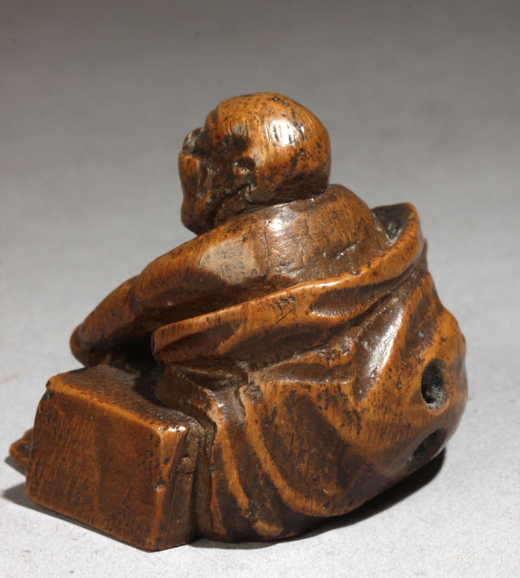 A 19th century Japanese netsuke from Meiji period - Bild 3 aus 6