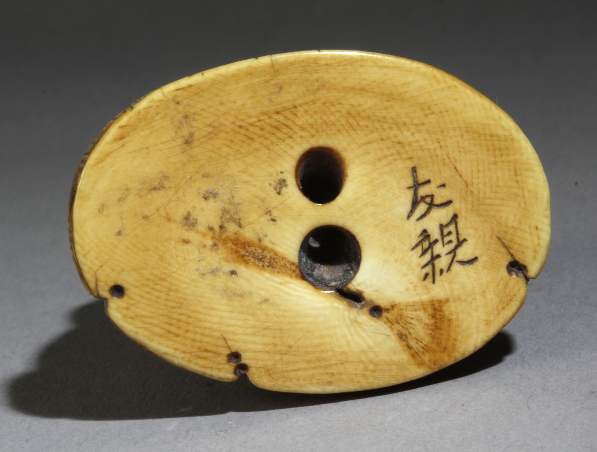 A mid 18th century Japanese netsuke from Edo period - Bild 6 aus 7