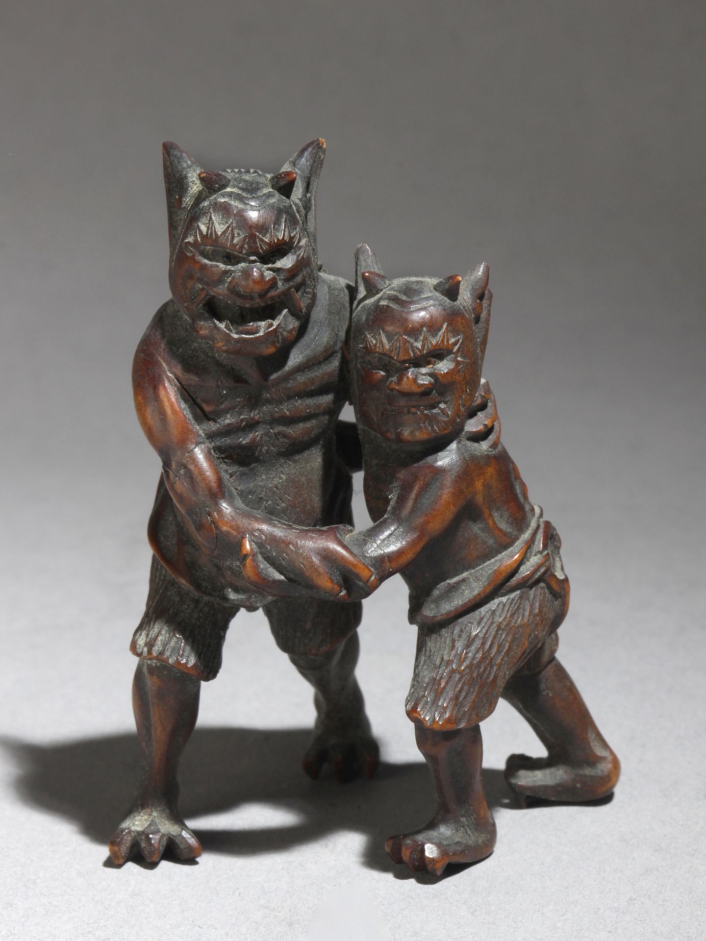 A 19th century Japanese netsuke from Meiji period - Image 2 of 6