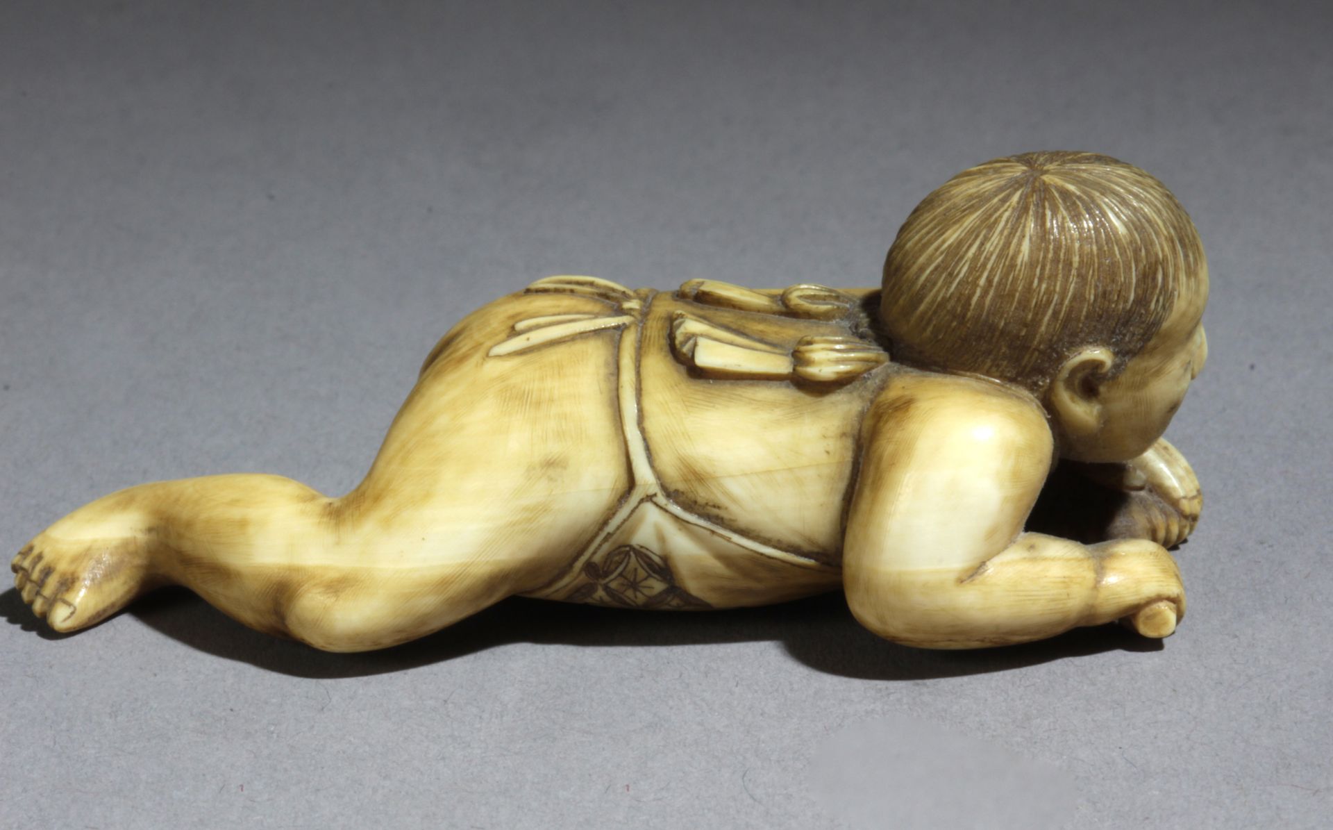 A mid 19th century Japanese netsuke. Signed Masatsugu - Bild 3 aus 6