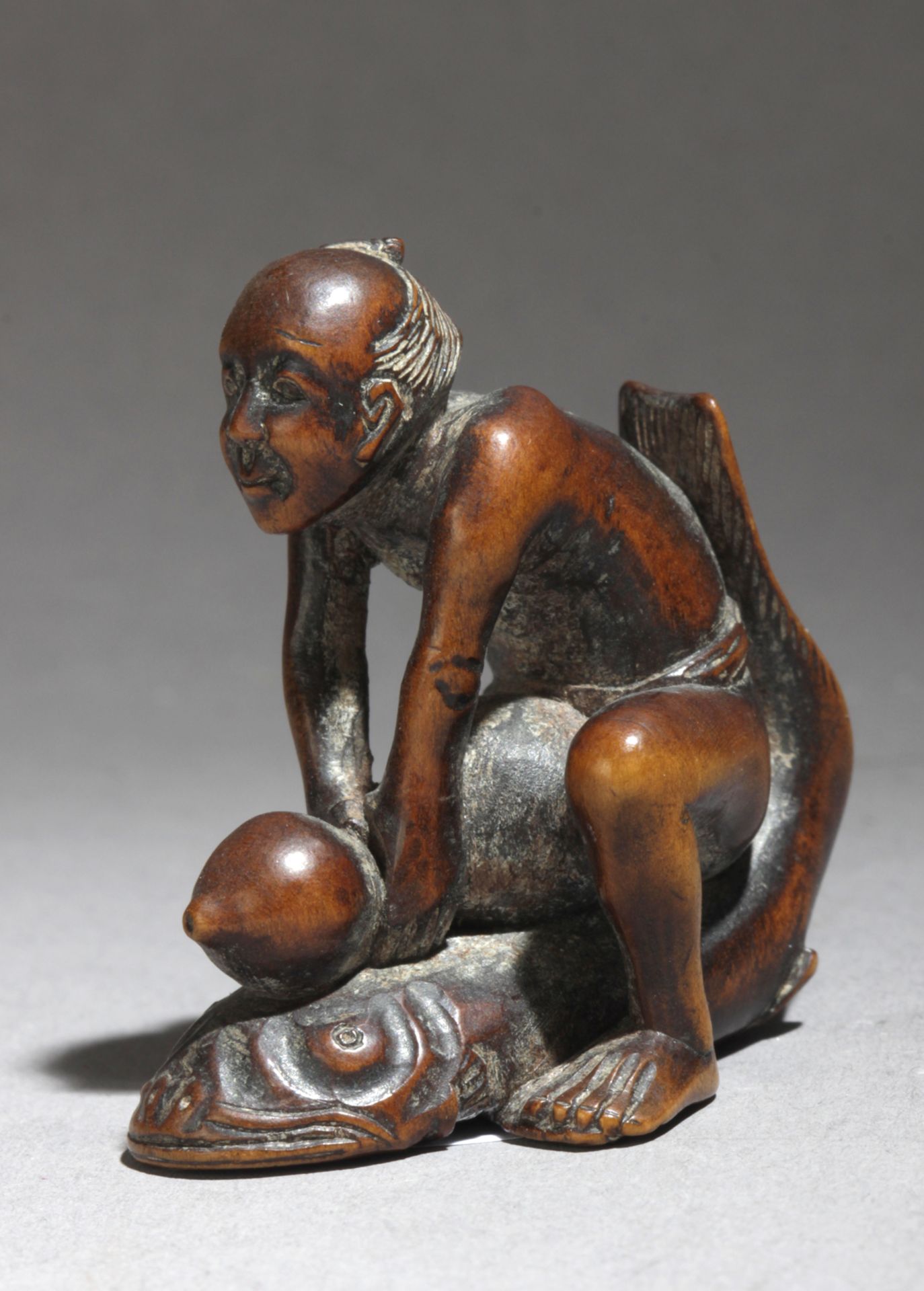 A mid 19th century Japanese netsuke from Edo period - Bild 2 aus 5