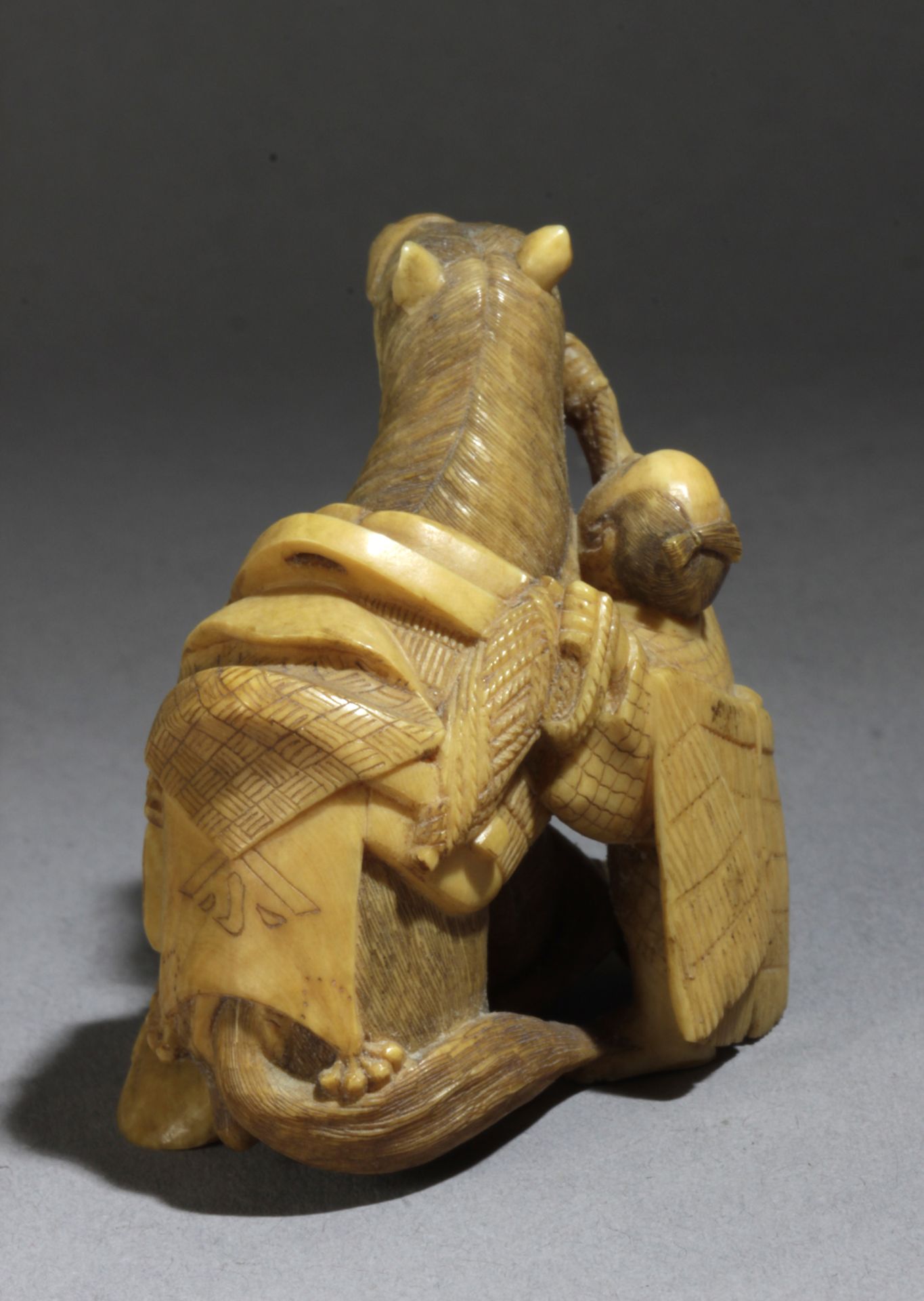 A late 19th century Japanese netsuke from Meiji period. Signed Onoryo - Image 4 of 8