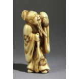 A Japanese netsuke circa 1800