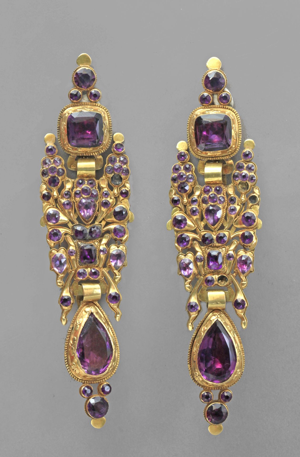 A late 18th centurry-early 19th century Catalan detachable earrings