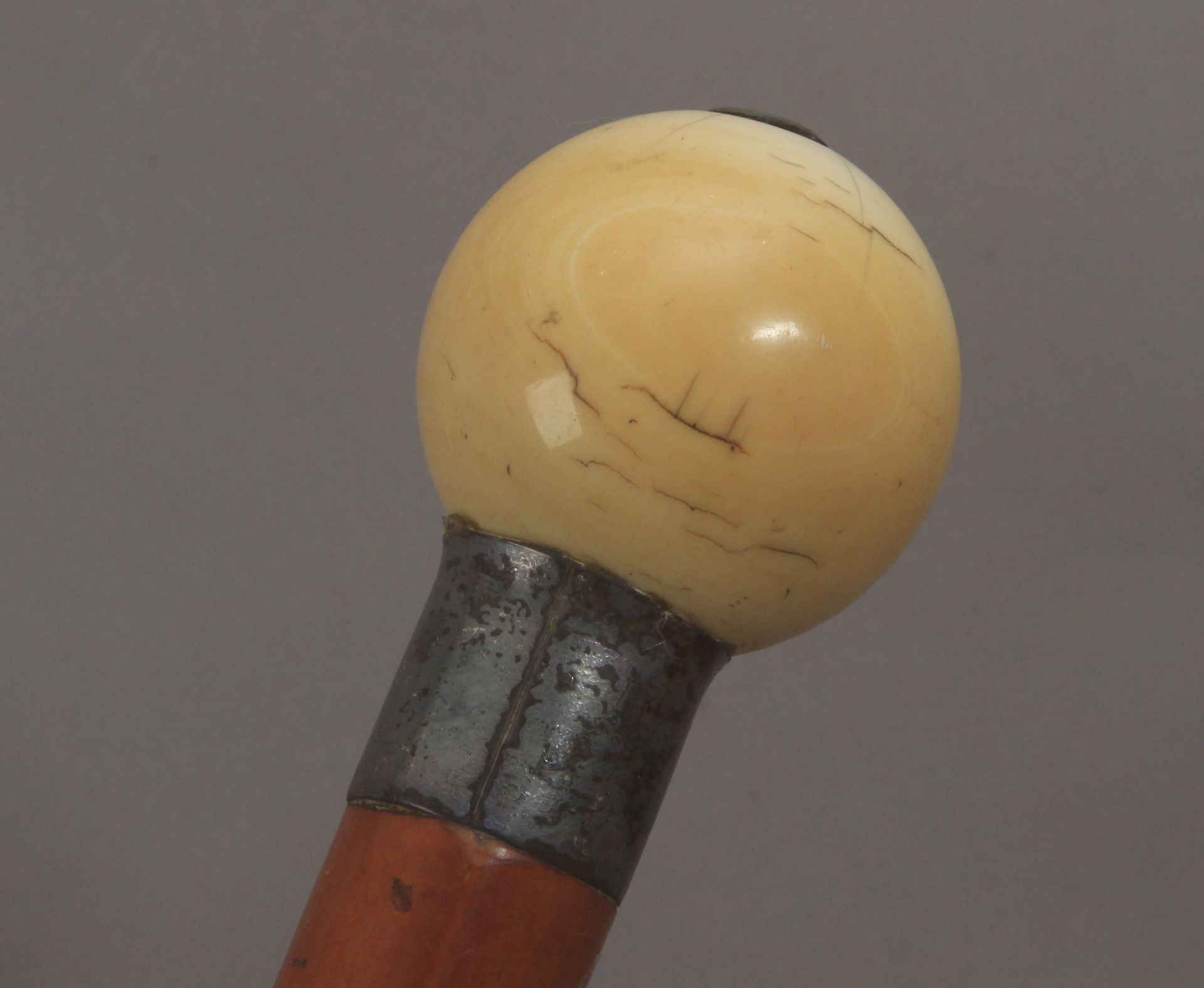 A 20th century walking cane - Image 2 of 6