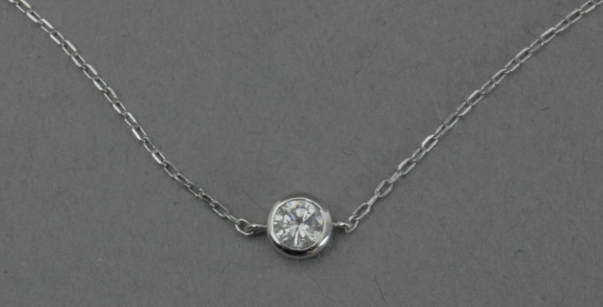 A diamond bracelet - Image 3 of 3