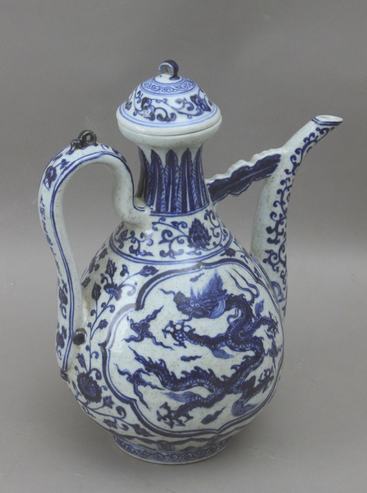 A 19th century Chinese wine pitcher from Qing dynasty - Image 2 of 4