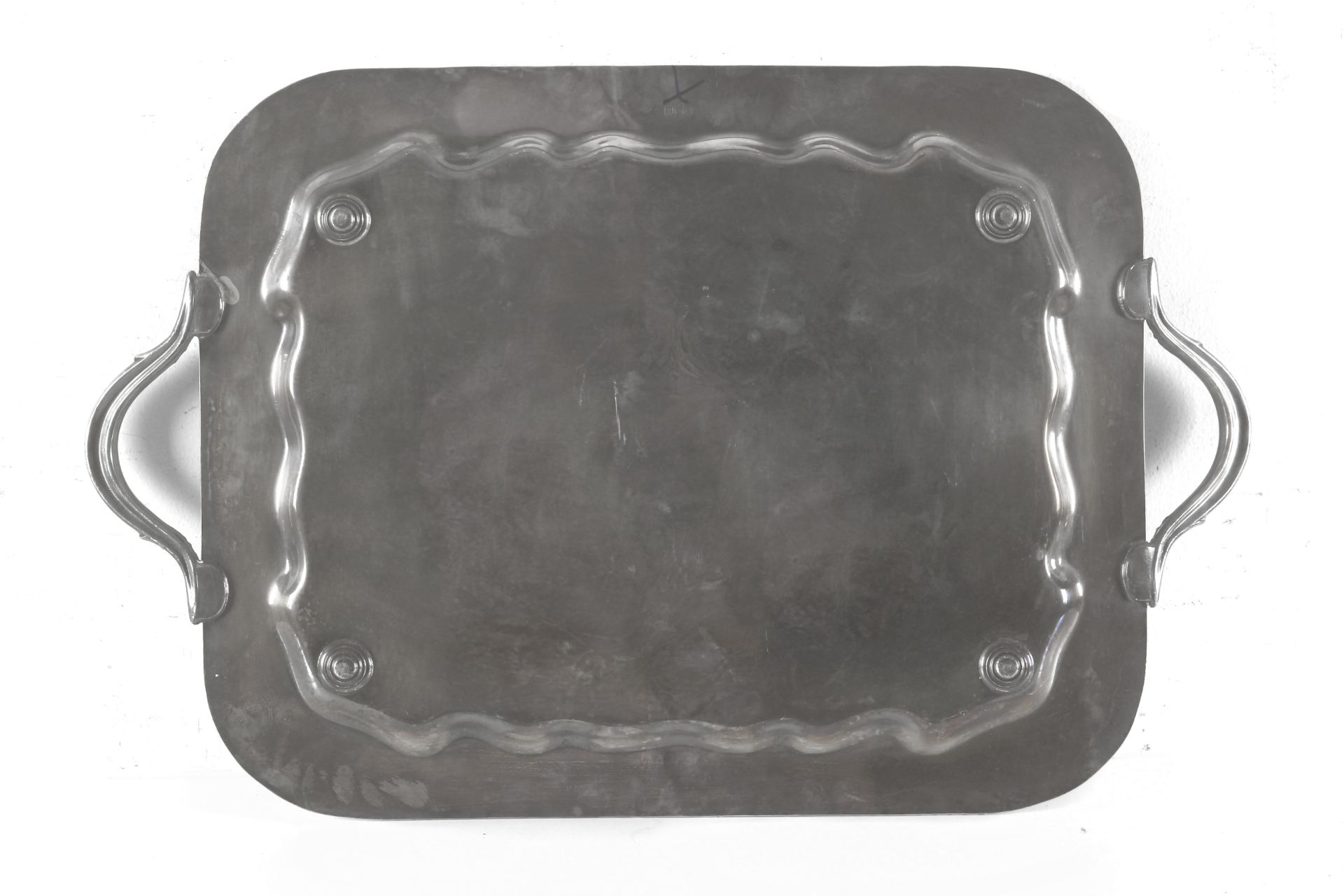 A 20th century English silver serving tray - Image 5 of 7
