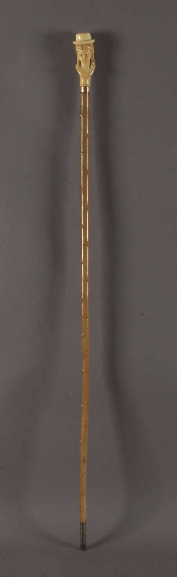 A 19th century Spanish walking cane - Image 4 of 8