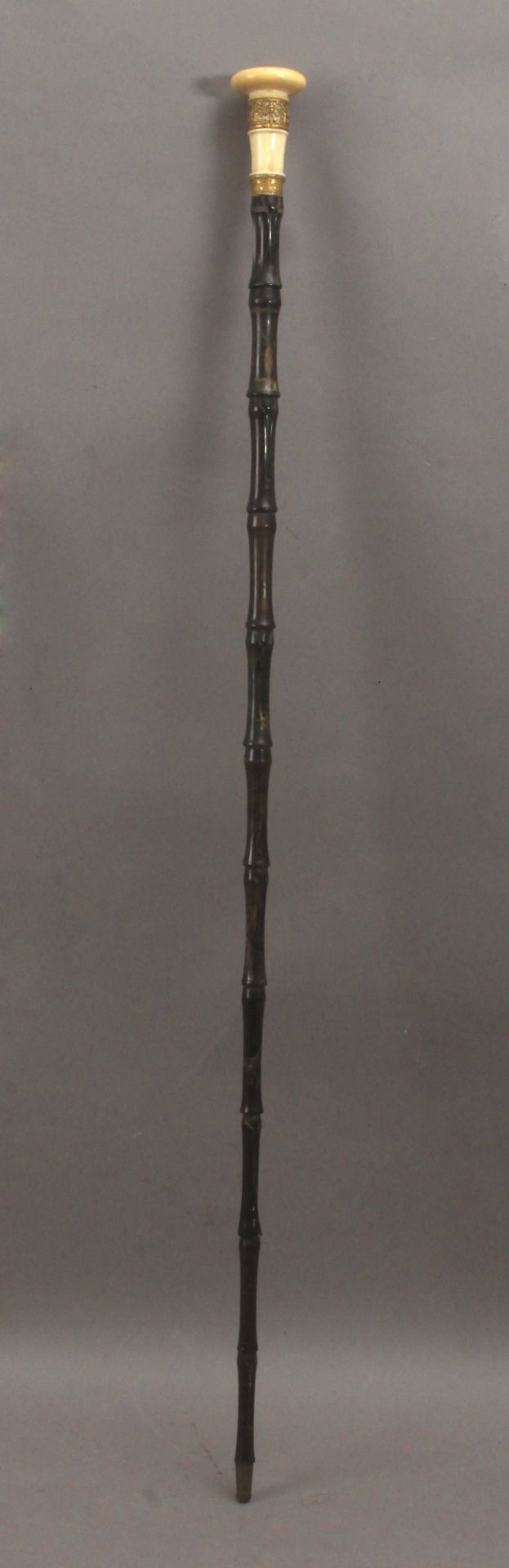 A walking cane circa 1900 - Image 4 of 8