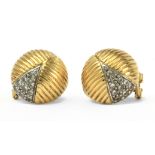 Puig Doria. A pair of diamond and 18k. gold stud earrings
